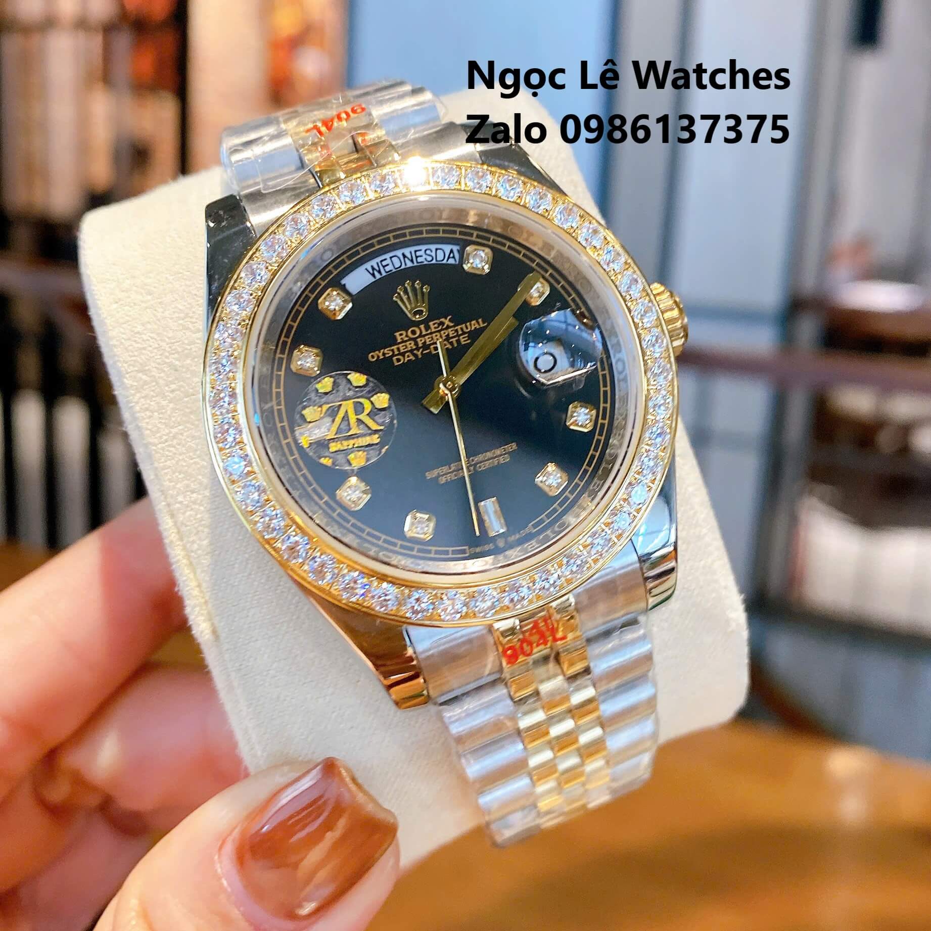 Đồng Hồ Nam Rolex Day-Date Tự Động Dây Kim Loại Demi Vàng Mặt Đen Size 41mm Viền Đính Đá