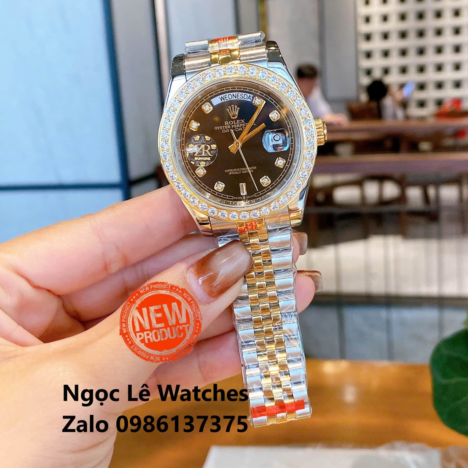 Đồng Hồ Nam Rolex Day-Date Tự Động Dây Kim Loại Demi Vàng Mặt Đen Size 41mm Viền Đính Đá