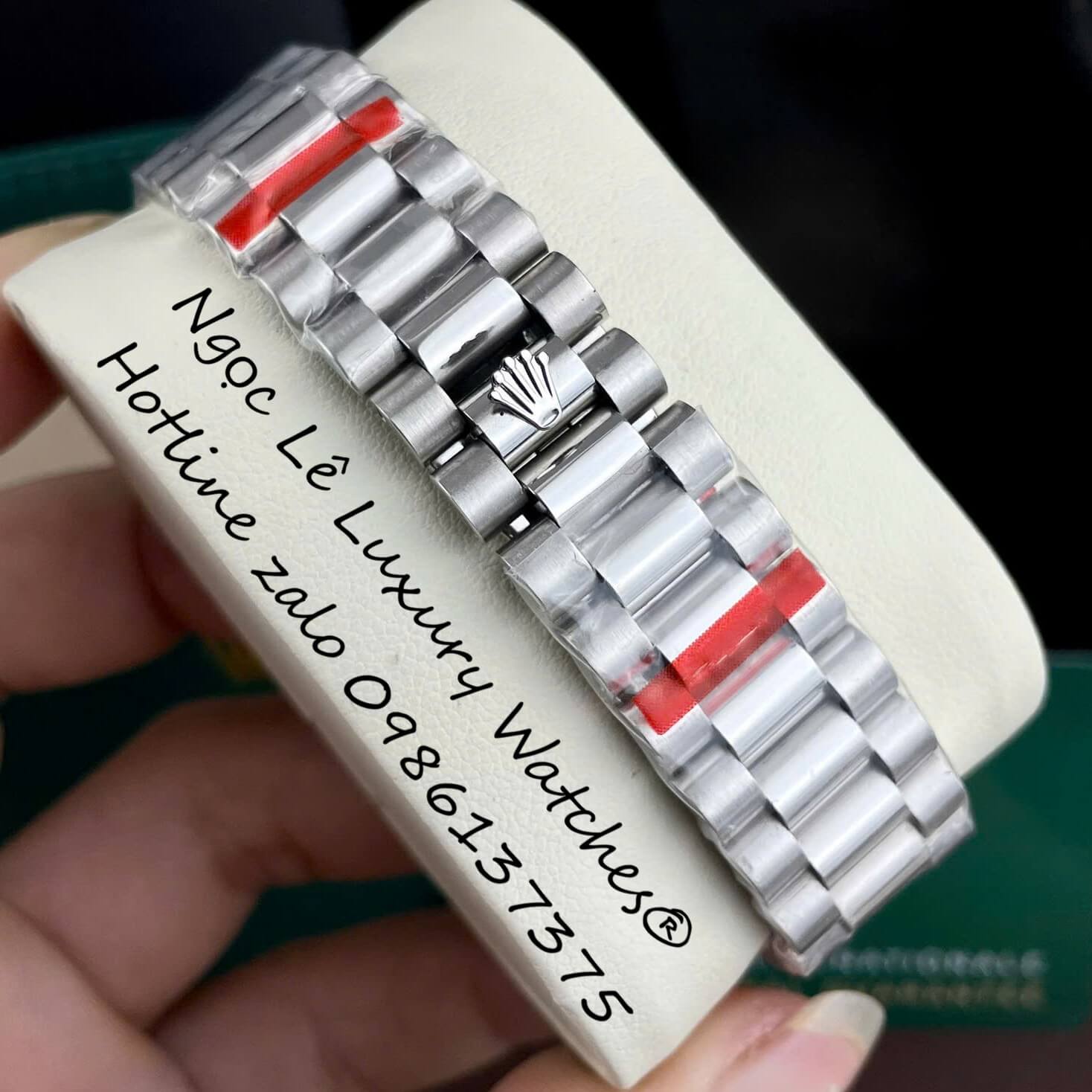 Đồng Hồ Rolex Day-Date Tự Động Dây Thép Màu Bạc Mặt Xám Đen Size 41mm - Niềng Khía