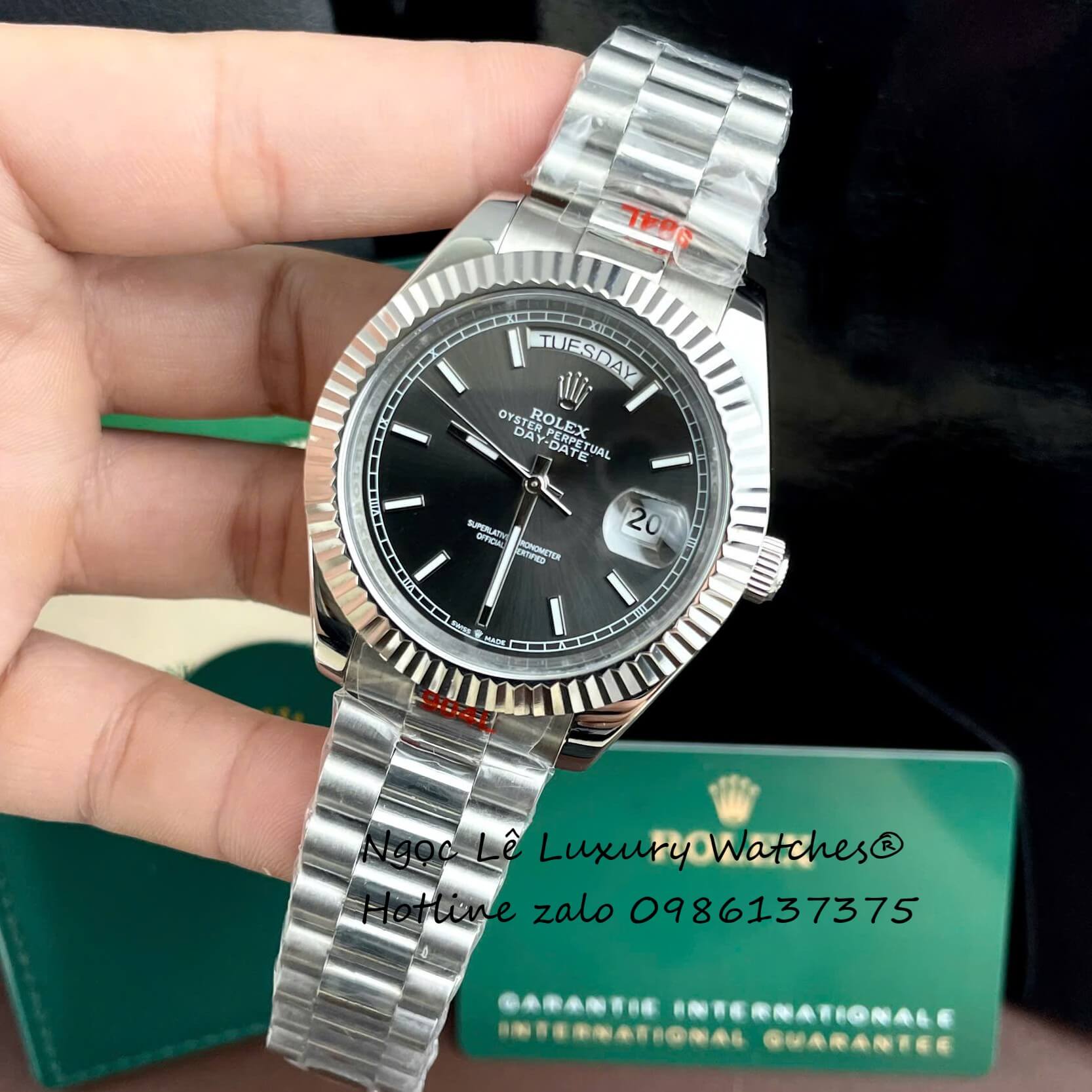 Đồng Hồ Rolex Day-Date Tự Động Dây Thép Màu Bạc Mặt Xám Đen Size 41mm - Niềng Khía