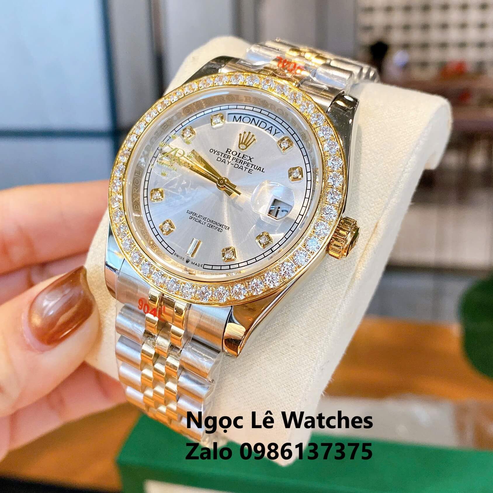 Đồng Hồ Nam Rolex Day-Date Tự Động Dây Kim Loại Demi Vàng Mặt Trắng Size 41mm Viền Đính Đá