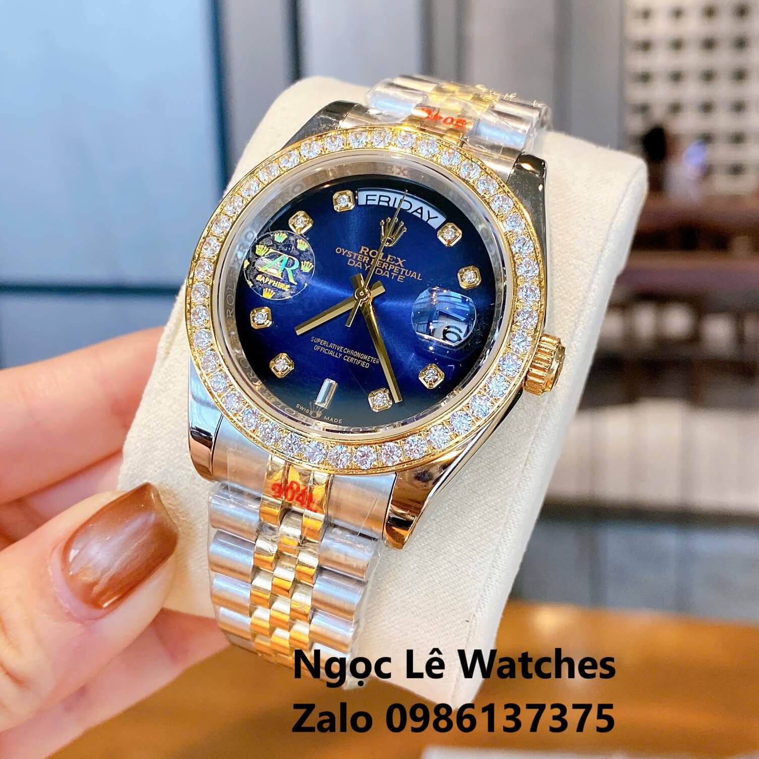 Đồng Hồ Nam Rolex Day-Date Tự Động Dây Kim Loại Demi Vàng Mặt Xanh Ombre Size 41mm Viền Đính Đá