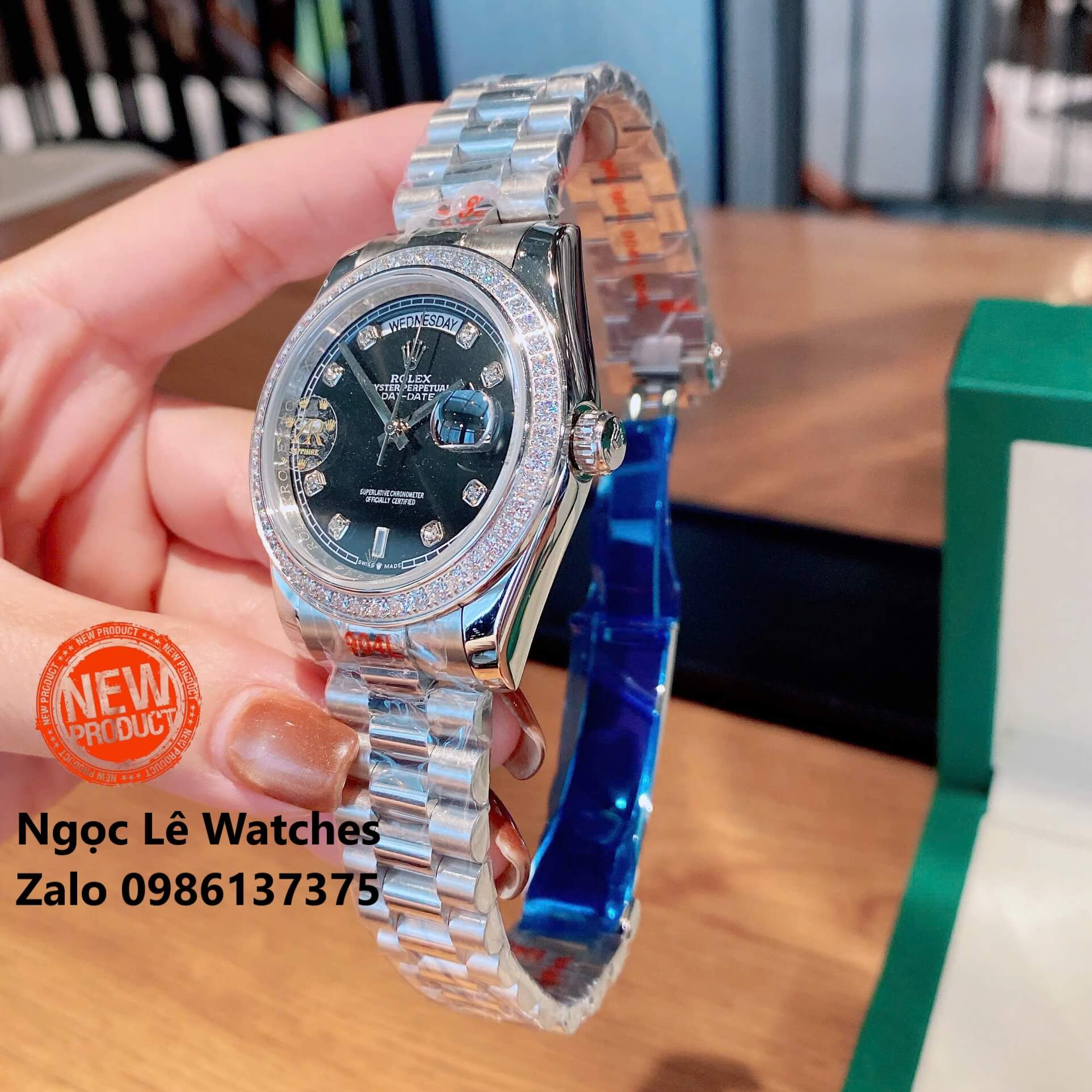 Đồng Hồ Nam Rolex Day-Date Tự Động Dây Kim Loại Silver Mặt Đen Size 41mm Viền Đính Đá
