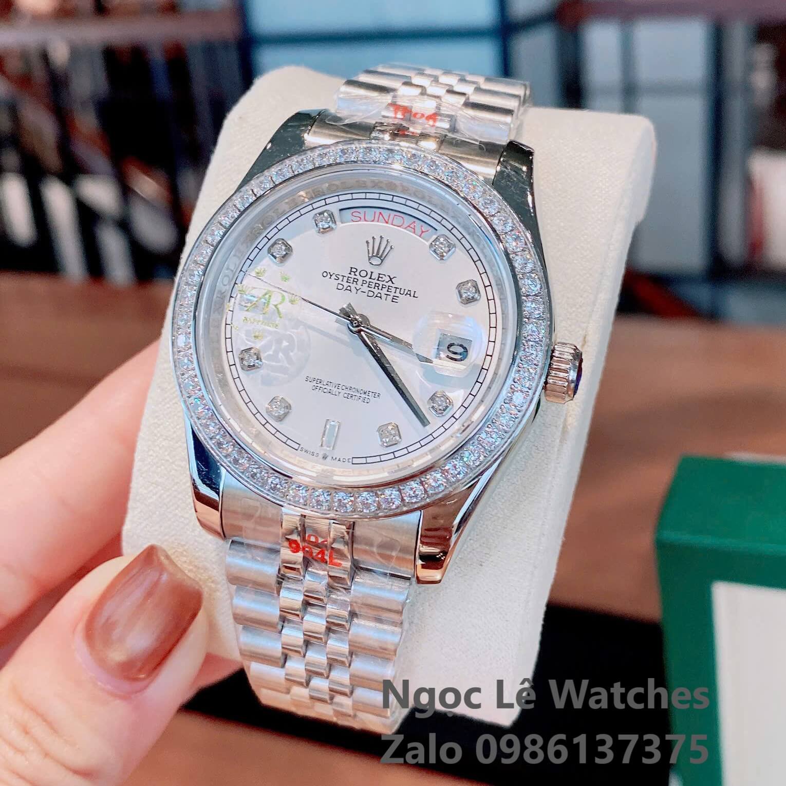 Đồng Hồ Nam Rolex Day-Date Tự Động Dây Kim Loại Silver Mặt Trắng Size 41mm Viền Đính Đá