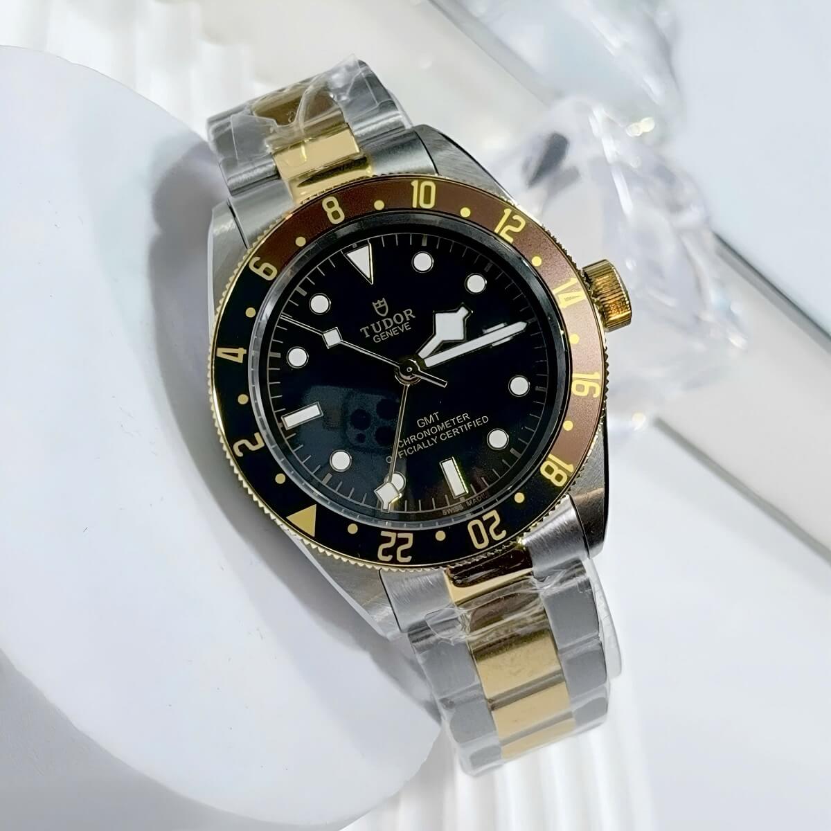 Đồng Hồ Nam Tudor GMT Máy Tự Động Mặt Đen Kính Sapphire Size 40mm Demi Vàng Cao Cấp