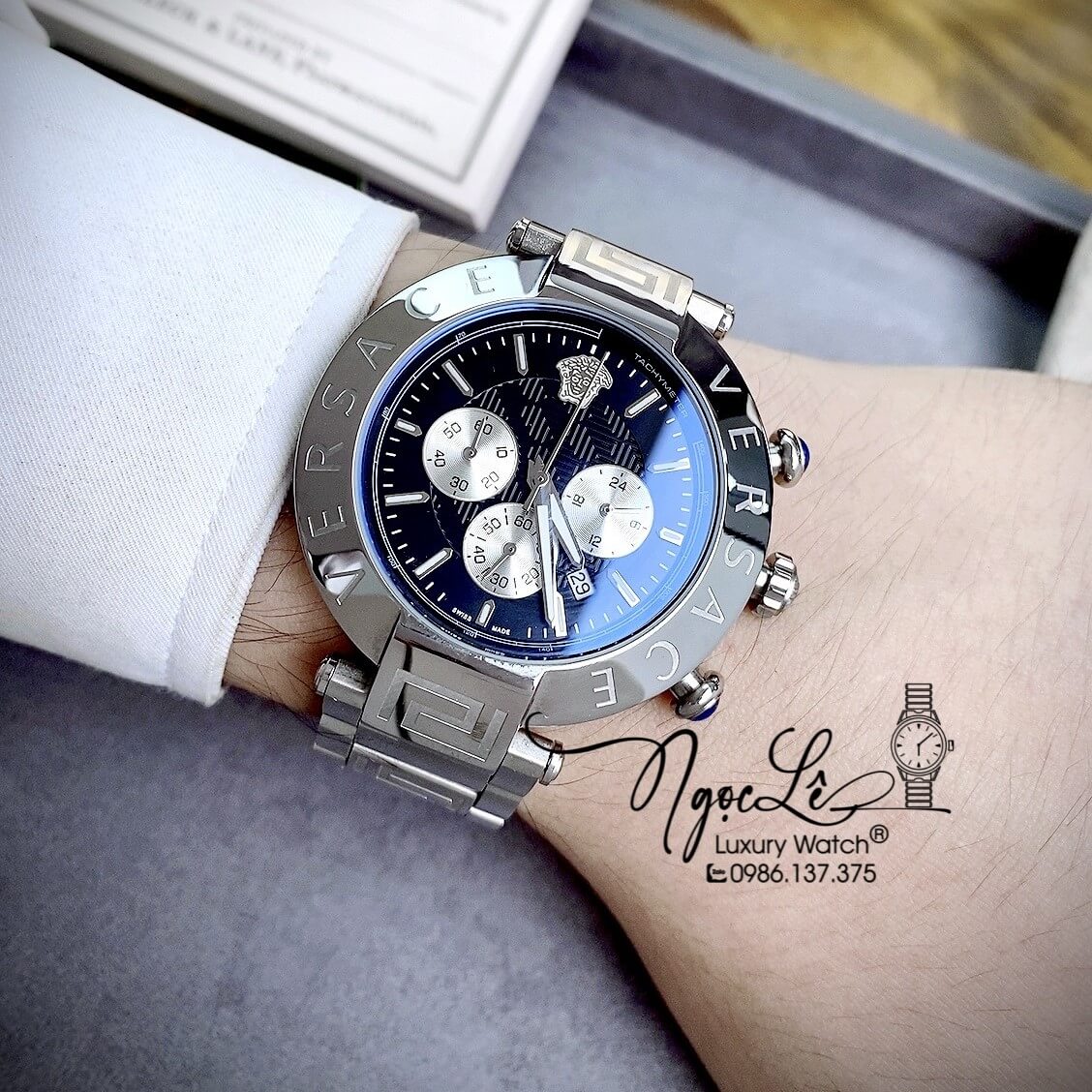Đồng Hồ Nam Versace Reve Chrono Luminous Dây Kim Loại Bạc Mặt Đen Size 46mm