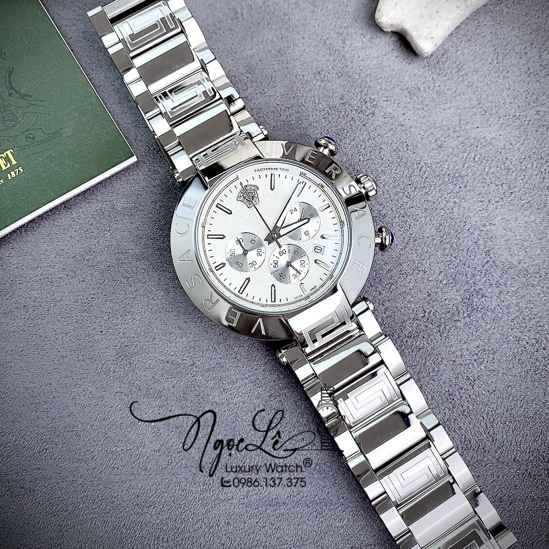 Đồng Hồ Nam Versace Reve Chrono Luminous Dây Kim Loại Bạc Mặt Trắng Size 46mm