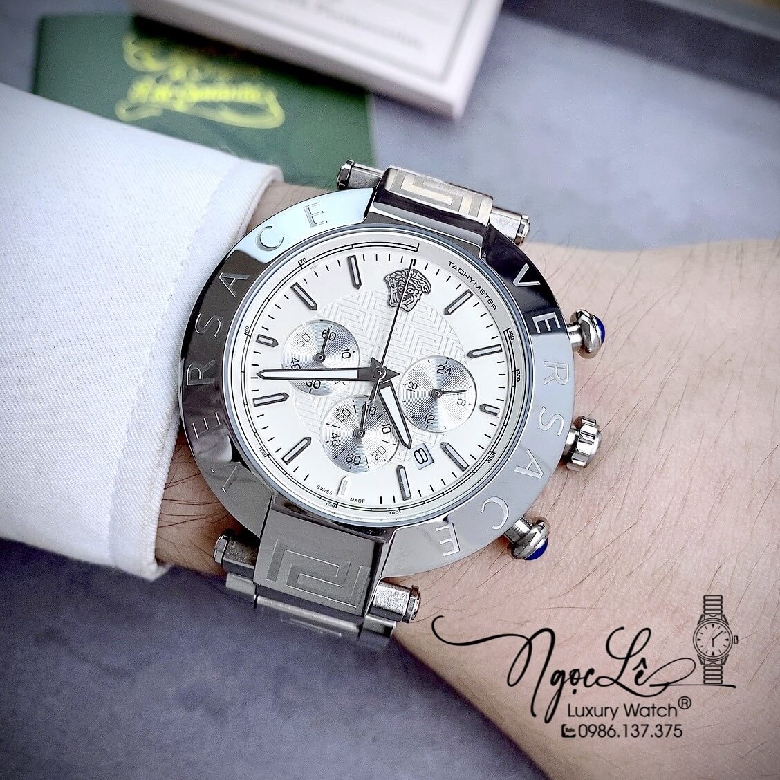 Đồng Hồ Nam Versace Reve Chrono Luminous Dây Kim Loại Bạc Mặt Trắng Size 46mm