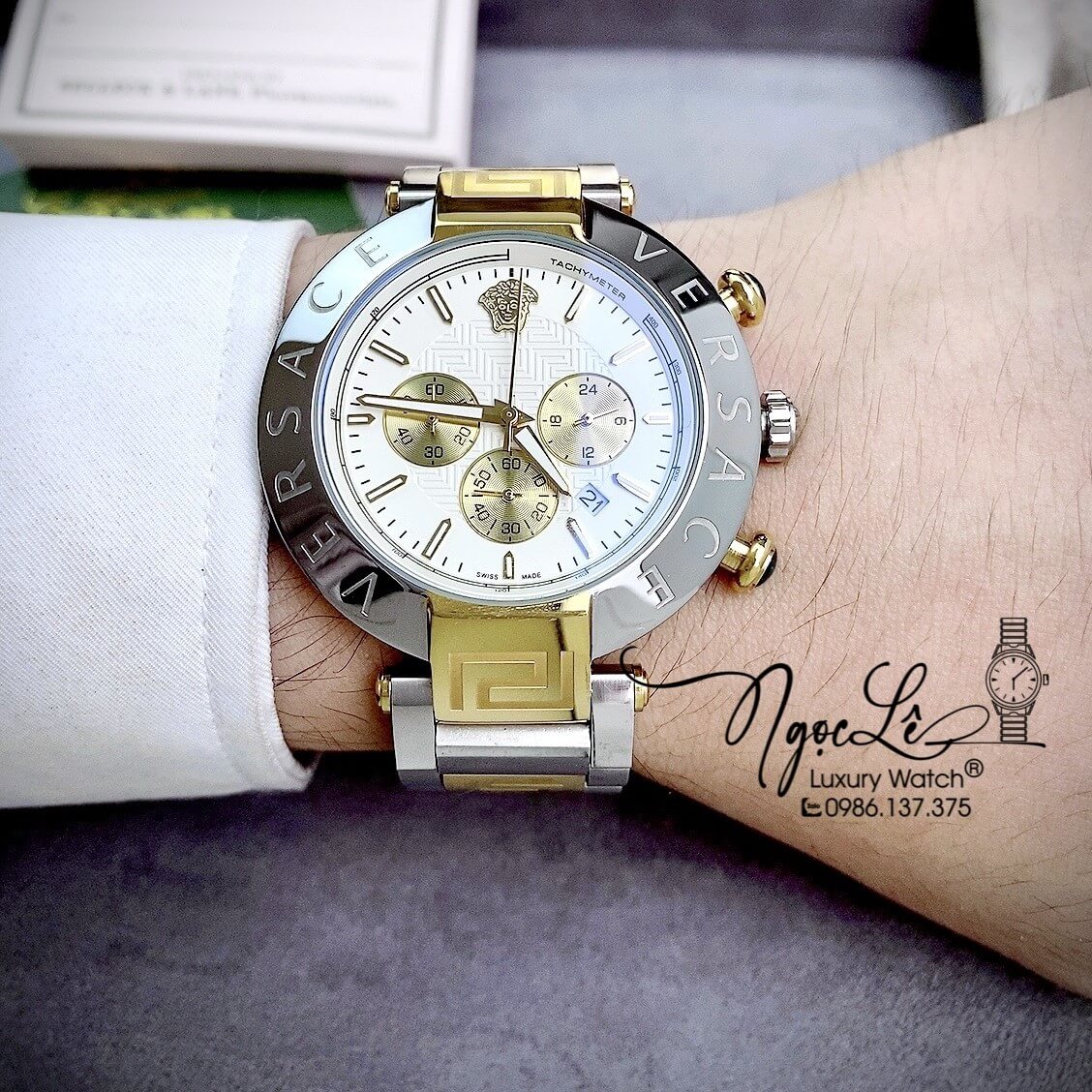 Đồng Hồ Nam Versace Reve Chrono Luminous Dây Kim Loại Demi Mặt Trắng Size 46mm