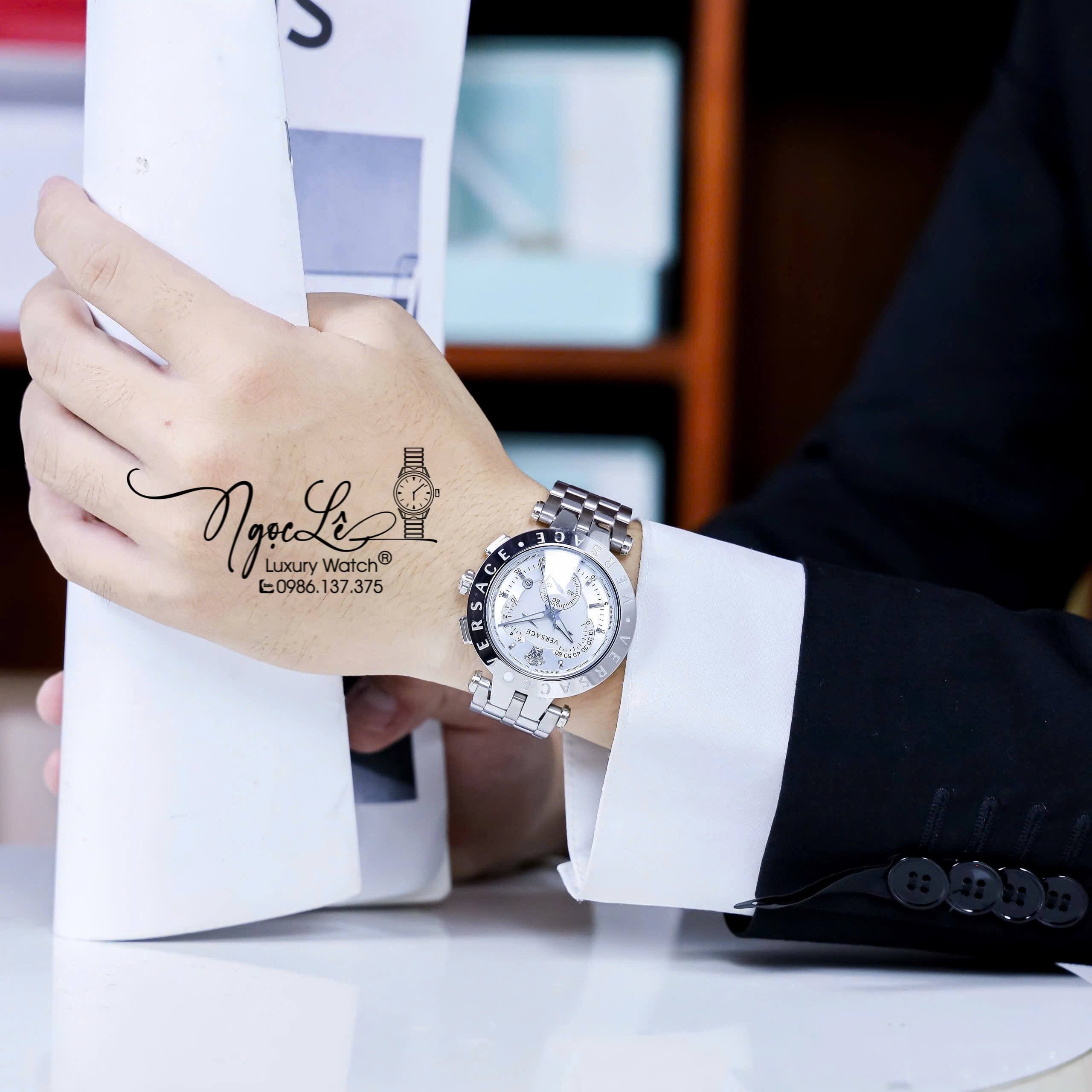 Đồng Hồ Nam Versace V-Race Dây Kim Loại Bạc Mặt Trắng 6 Kim Size 45mm