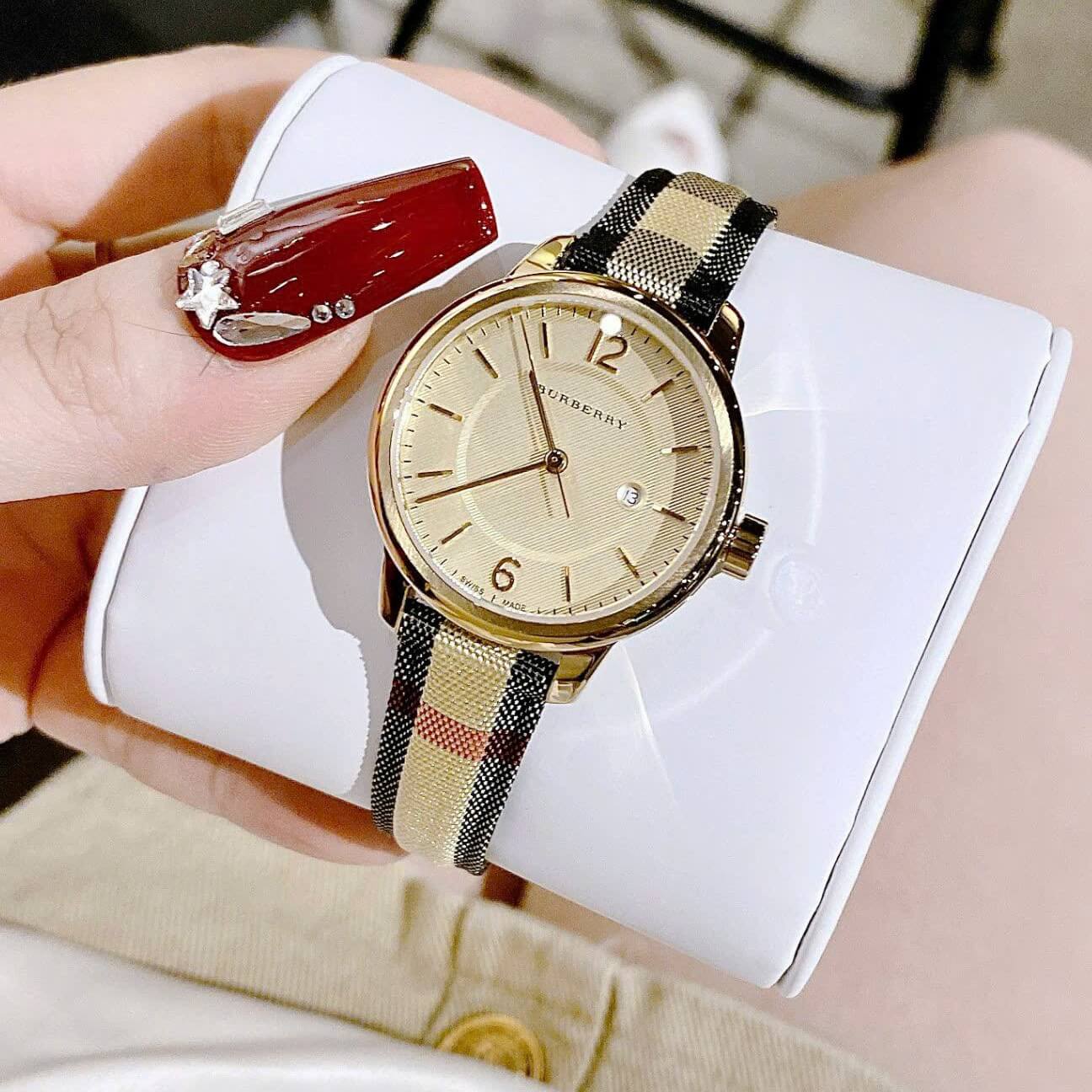 Đồng Hồ Nữ Burberry BU10104 Máy Thụy Sĩ Size 32mm - Dây Da Caro Viền Đen Vỏ Vàng