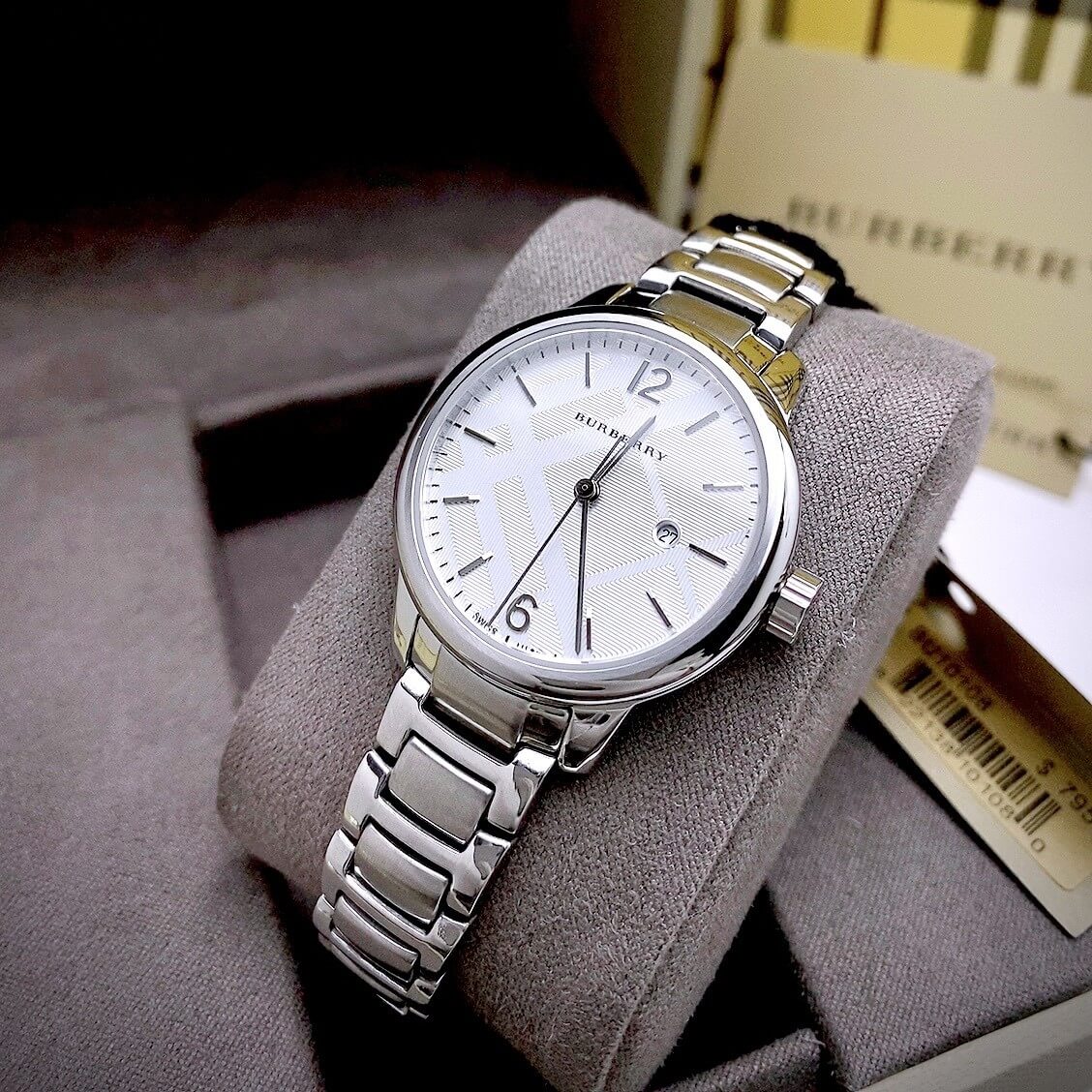 Đồng Hồ Nữ Burberry BU10108 Máy Thụy Sĩ Size 32mm - Dây Silver Mặt Trắng