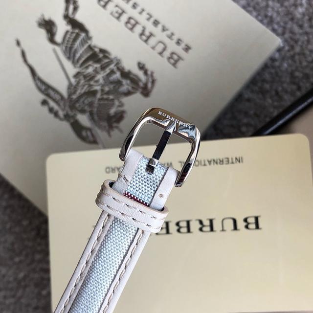 Đồng Hồ Nữ Burberry BU10113 Máy Thụy Sĩ Size 32mm - Dây Da Caro Sọc Trắng Vỏ Silver