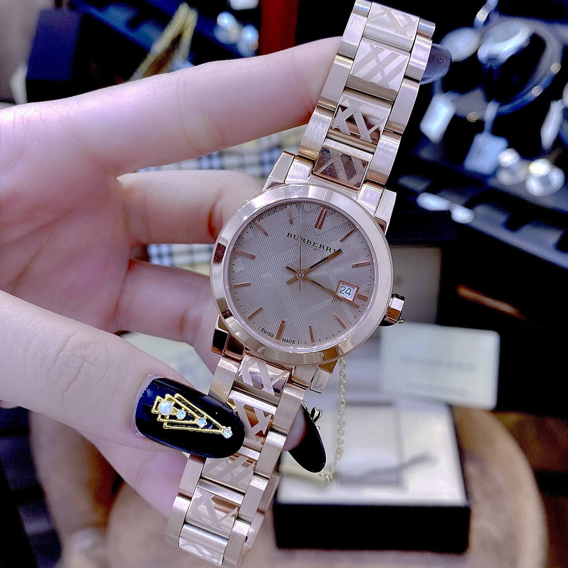 Đồng Hồ Nữ Burberry BU9146 Dây Kim Loại Vàng Hồng Máy Thụy Sĩ - Size 34mm (Rose Gold)