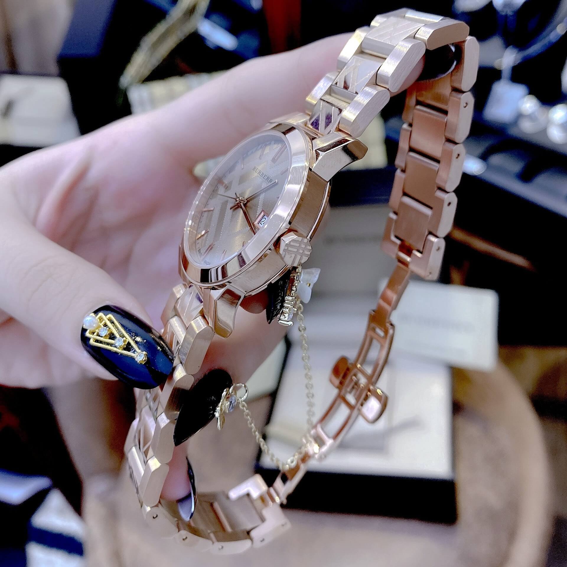 Đồng Hồ Nữ Burberry BU9146 Dây Kim Loại Vàng Hồng Máy Thụy Sĩ - Size 34mm (Rose Gold)