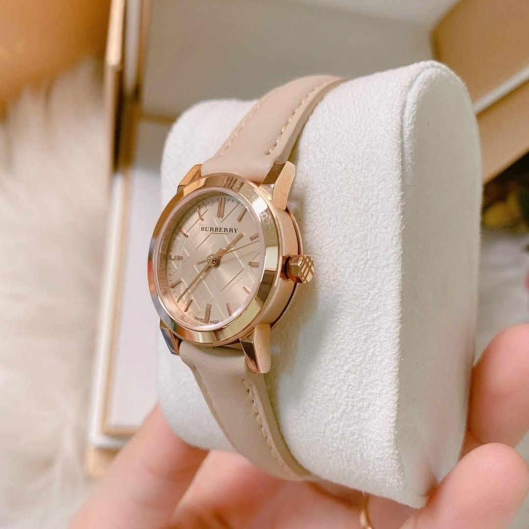 Đồng Hồ Nữ Burberry BU9210 Dây Da Màu Be Vỏ Rose Máy Thụy Sĩ Quartz Size 26mm