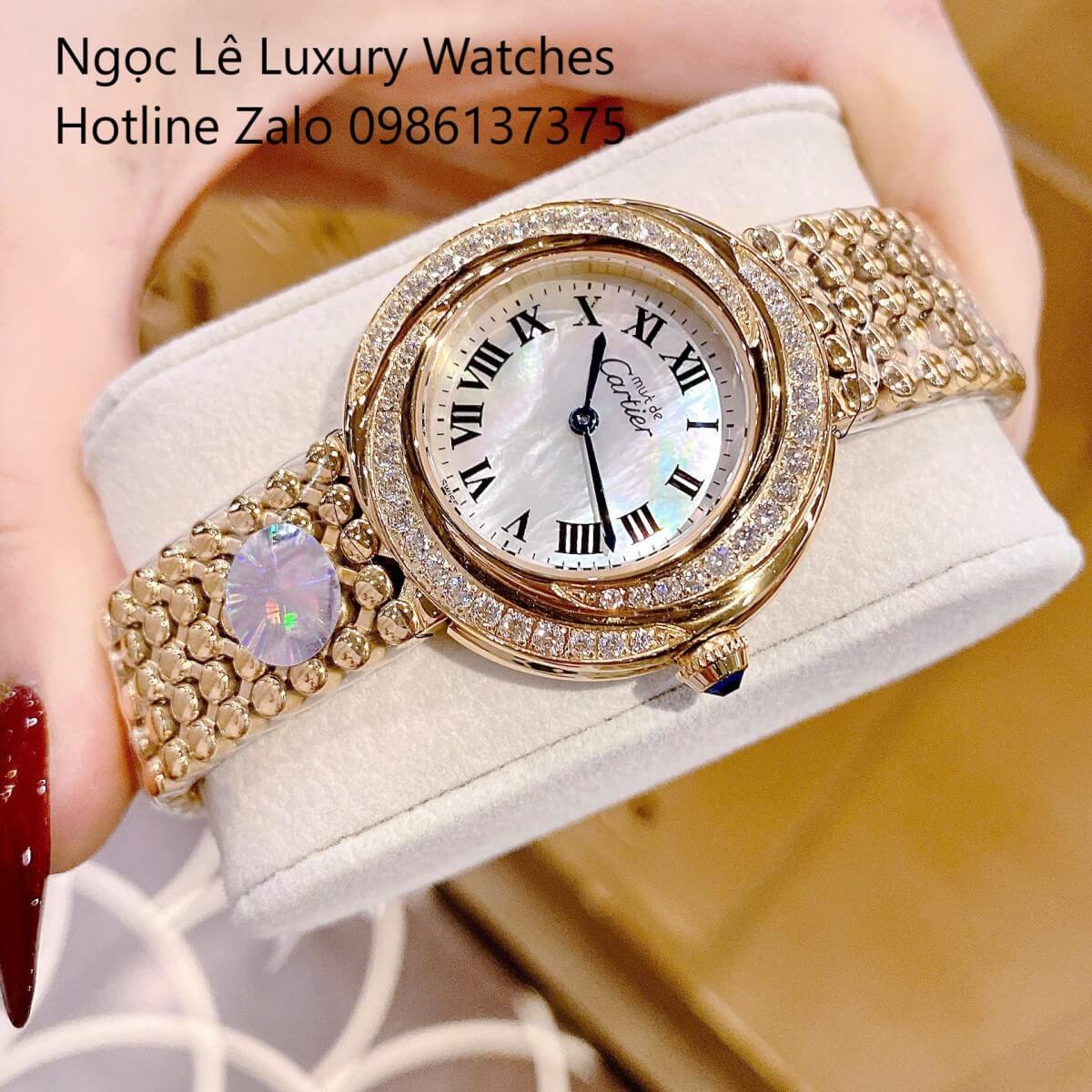 Đồng Hồ Nữ Cartier Trinity Vintage Dây Kim Loại Màu Vàng Gold Kim Xanh Đính Đá Siêu Cấp Size 35mm