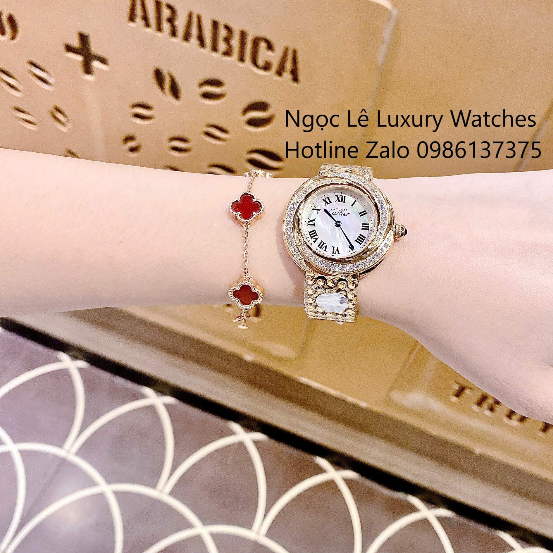 Đồng Hồ Nữ Cartier Trinity Vintage Dây Kim Loại Màu Vàng Gold Kim Xanh Đính Đá Siêu Cấp Size 35mm