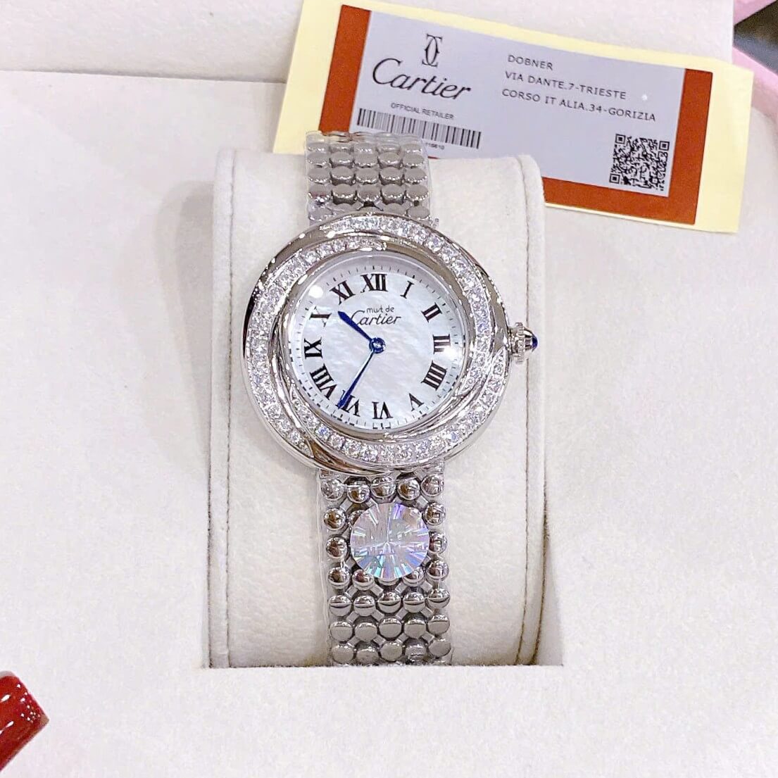 Đồng Hồ Nữ Cartier Trinity Vintage Dây Kim Loại Silver Kim Xanh Đính Đá Siêu Cấp Size 35mm