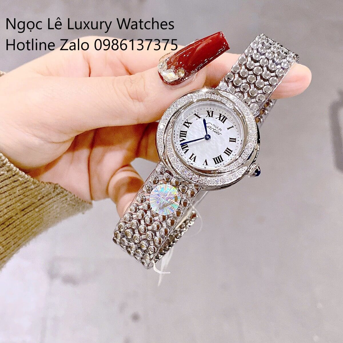 Đồng Hồ Nữ Cartier Trinity Vintage Dây Kim Loại Silver Kim Xanh Đính Đá Siêu Cấp Size 35mm