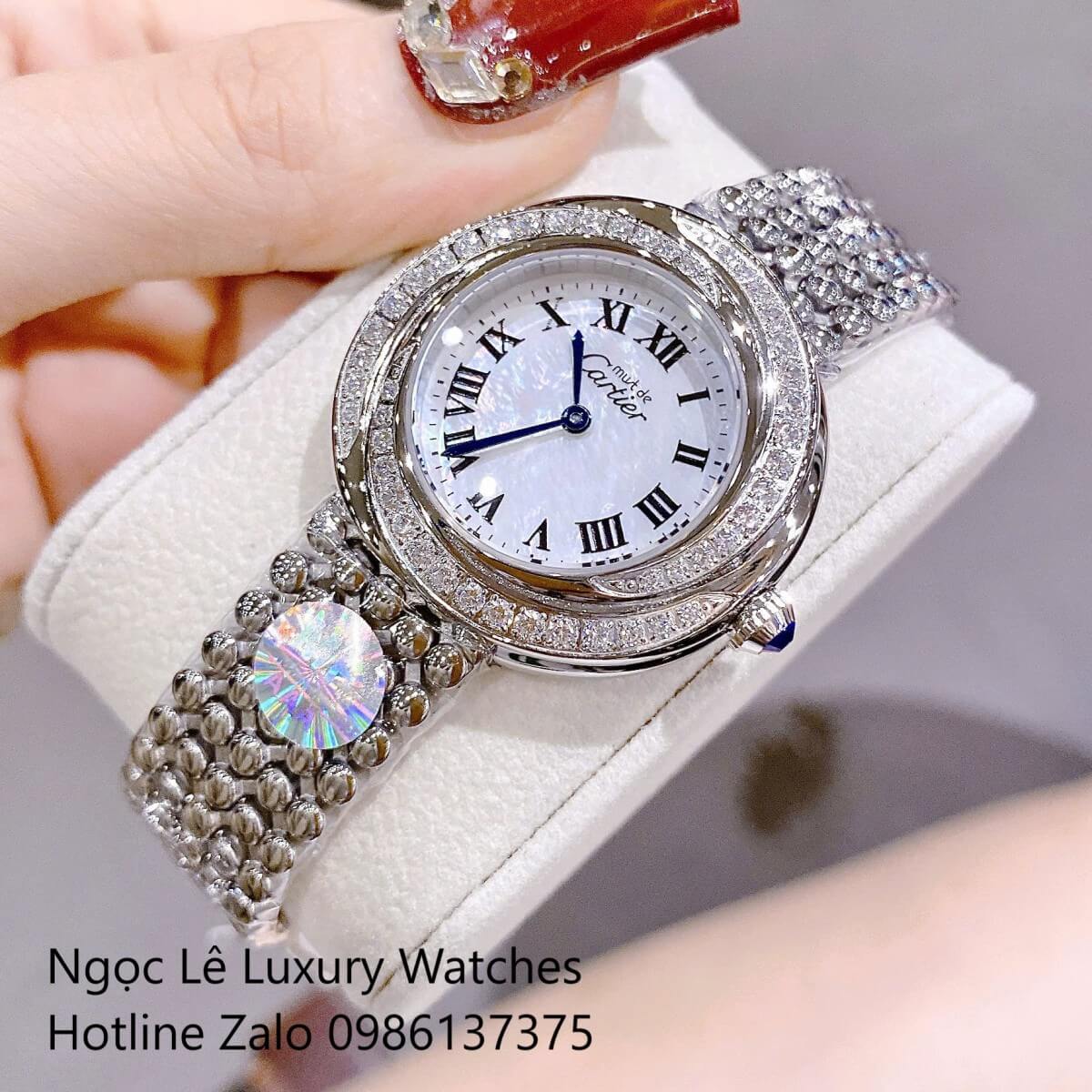 Đồng Hồ Nữ Cartier Trinity Vintage Dây Kim Loại Silver Kim Xanh Đính Đá Siêu Cấp Size 35mm