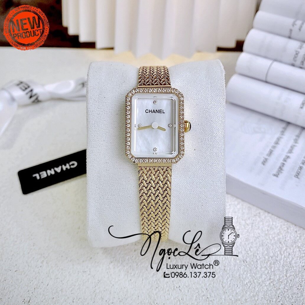 Đồng Hồ Nữ Chanel Boy Friend Dây Mesh Màu Vàng Gold Mặt Khảm Xà Cừ Size 20x28mm