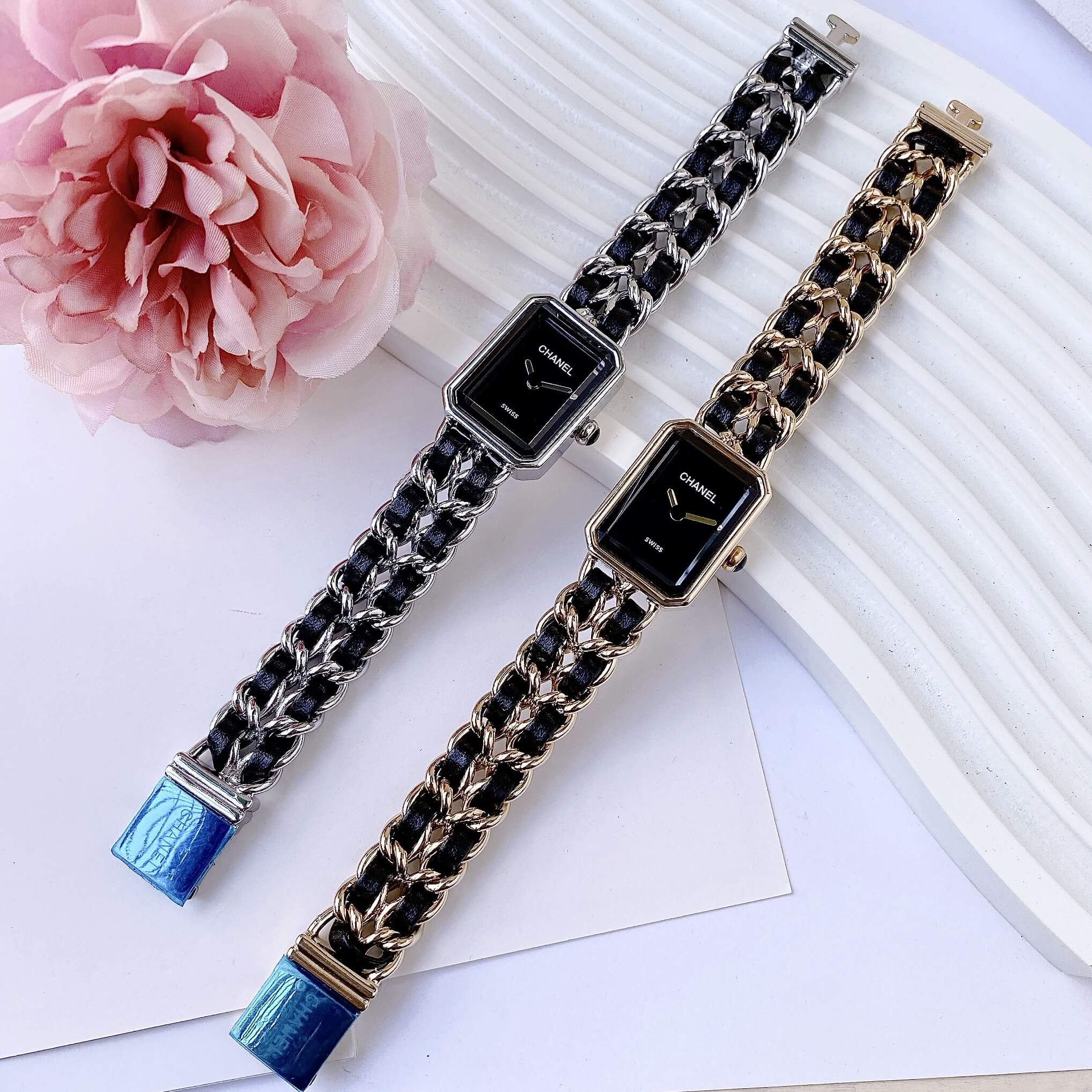 Đồng Hồ Nữ Chanel Première Dây Xích Kim Loại Silver Mix Da Đen Size 20x28mm