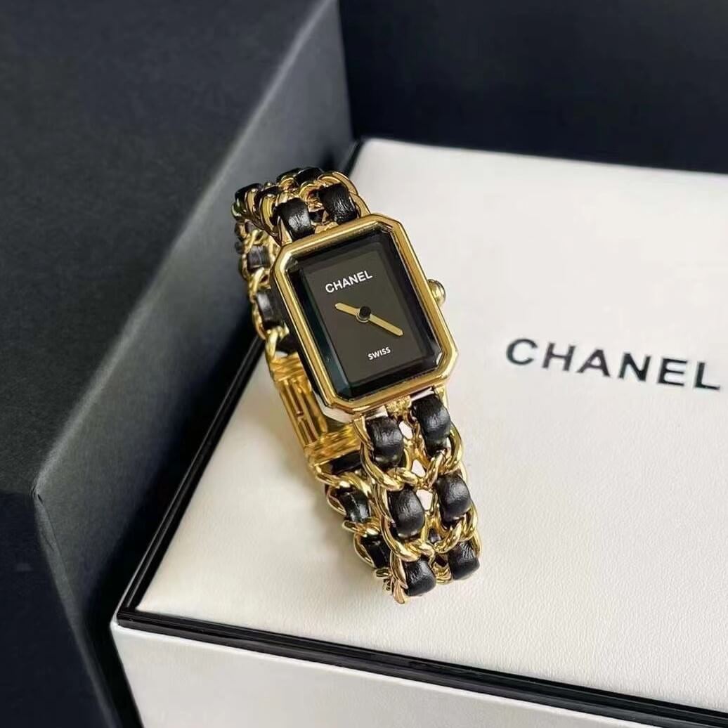 Đồng Hồ Nữ Chanel Première Dây Xích Kim Loại Vàng Gold Mix Da Đen Size 20x28mm