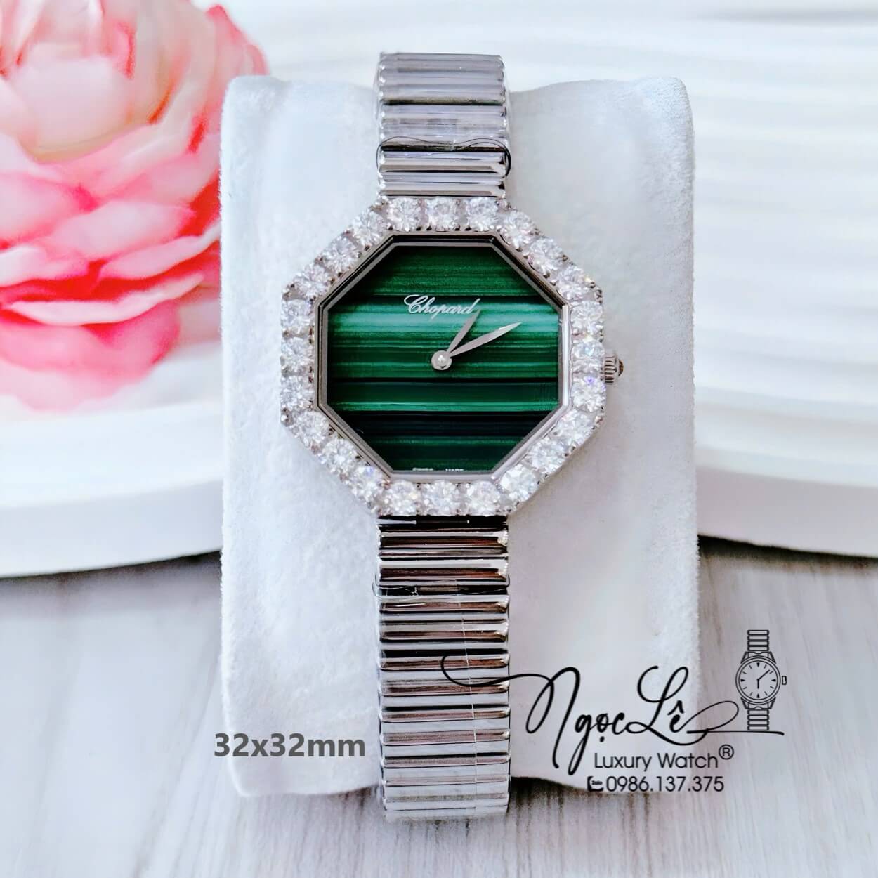 Đồng Hồ Nữ Chopard L'Heure Du Diamant Octoagonal Dây Kim Loại Bạc Mặt Xà Cừ Xanh Rêu 32x32mm