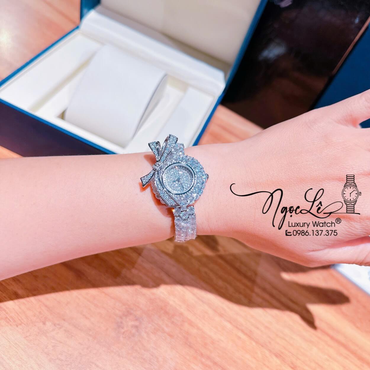 Đồng Hồ Nữ Chopard Mặt Nơ Dây Kim Loại Silver Đính Full Đá Dây Và Mặt Size 30mm