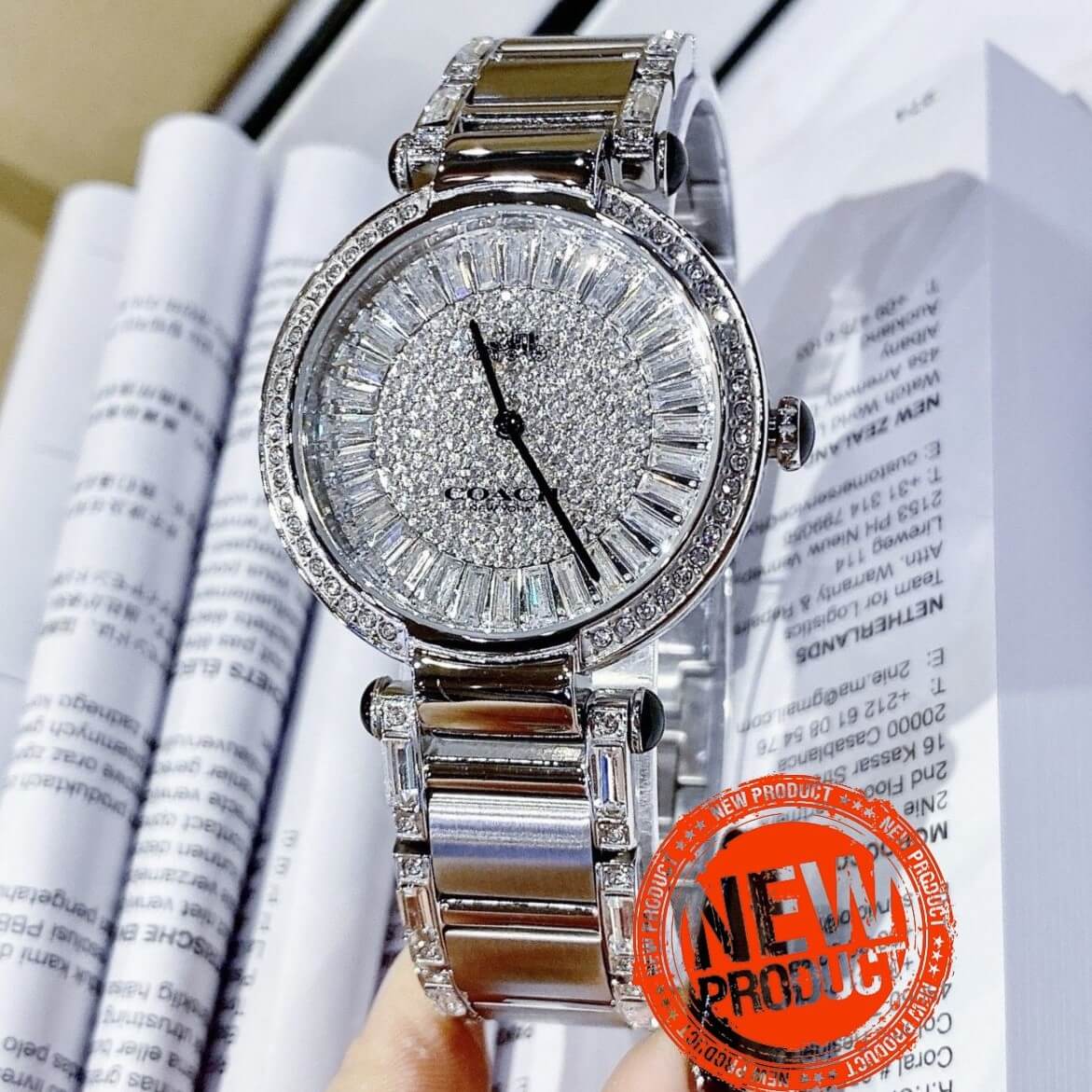 Đồng Hồ Nữ Hiệu Coach Dây Kim Loại Màu Silver Đính Đá Size 36mm