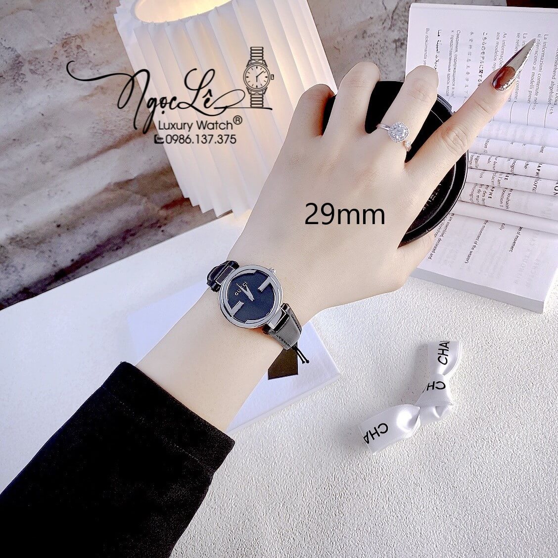 Đồng Hồ Nữ Gucci Dây Da Đen Mặt Đen Vỏ Bạc Cao Cấp Size 29mm Máy Quartz