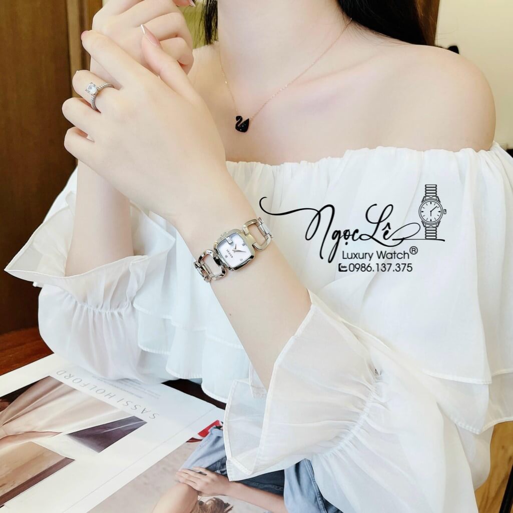 Đồng Hồ Nữ Gucci G-Gucci Dây Kim Loại Dáng Lắc Tay Silver Mặt Trắng Size 32mm
