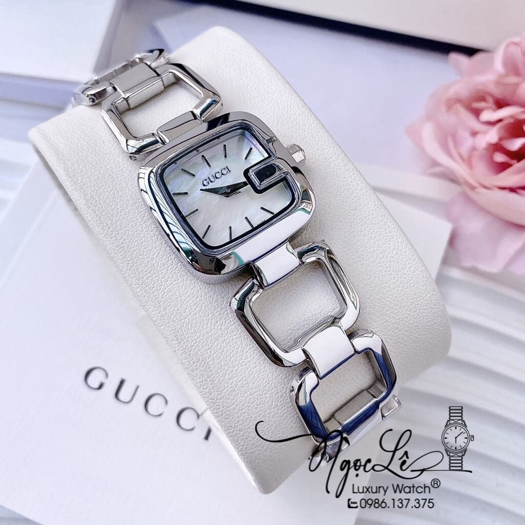 Đồng Hồ Nữ Gucci G-Gucci Dây Kim Loại Dáng Lắc Tay Silver Mặt Trắng Size 32mm