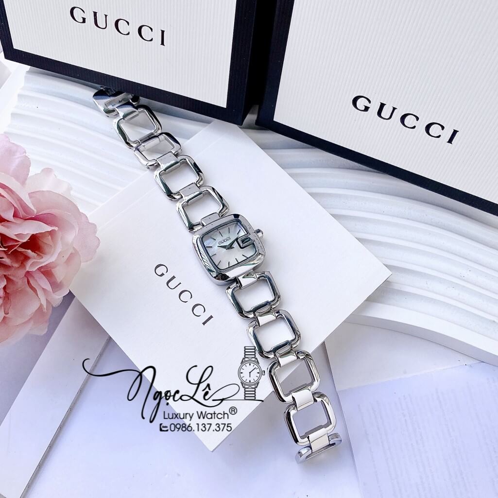 Đồng Hồ Nữ Gucci G-Gucci Dây Kim Loại Dáng Lắc Tay Silver Mặt Trắng Size 32mm