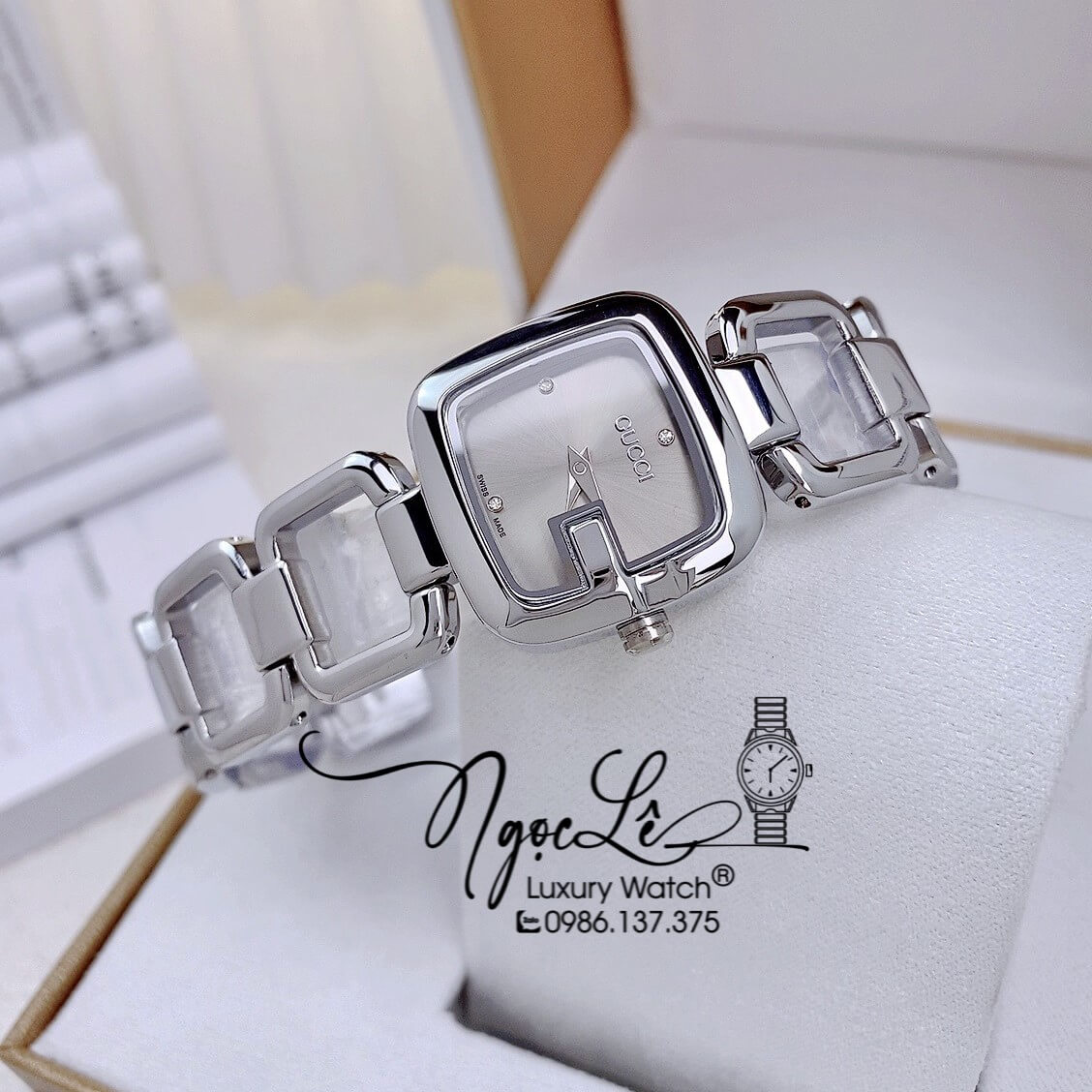 Đồng Hồ Nữ Gucci G-Gucci Dây Kim Loại Dáng Lắc Tay Silver Mặt Xám Size 32mm