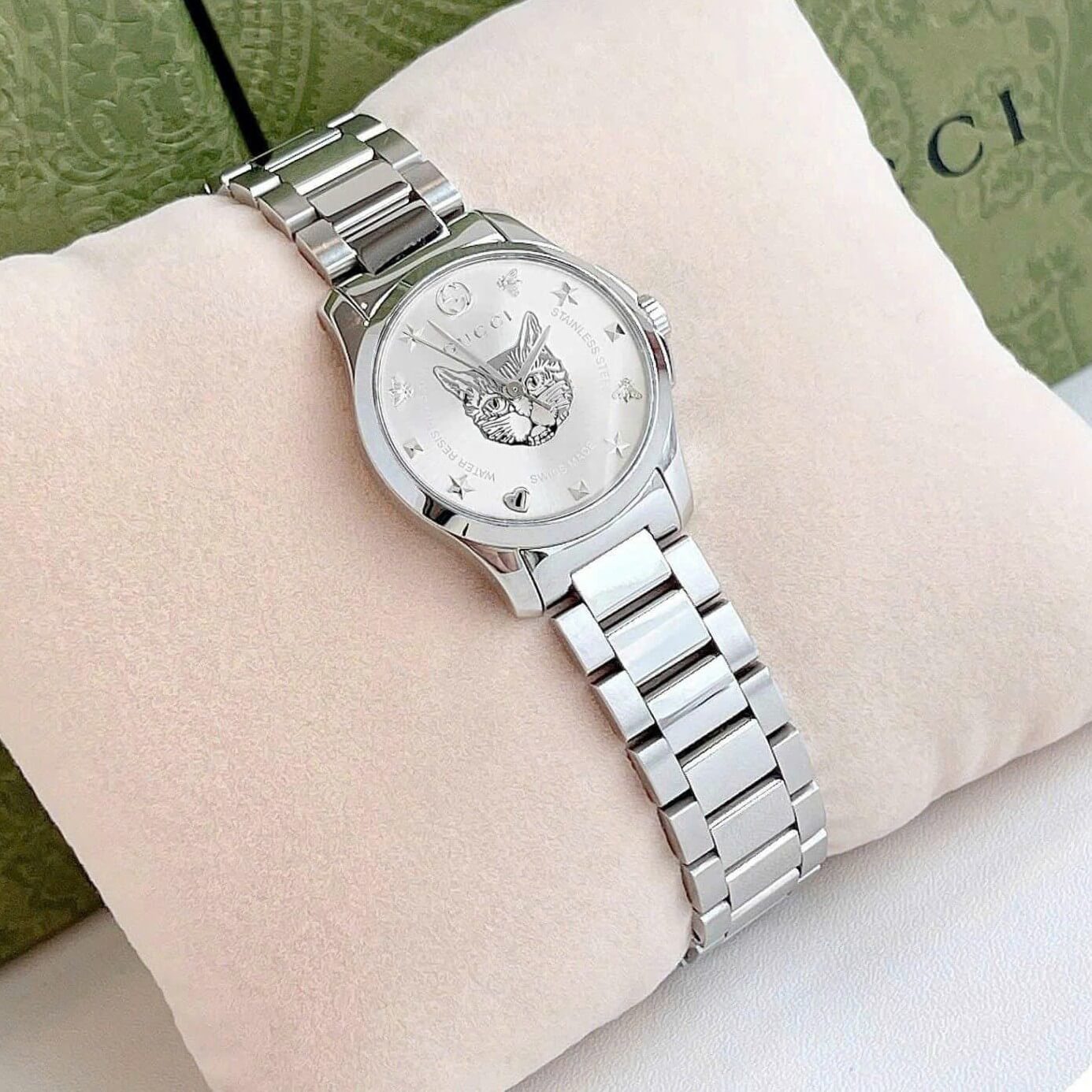 Đồng Hồ Nữ Gucci G-Timeless Cat Dây Kim Loại Silver Mặt Mèo Size 28mm