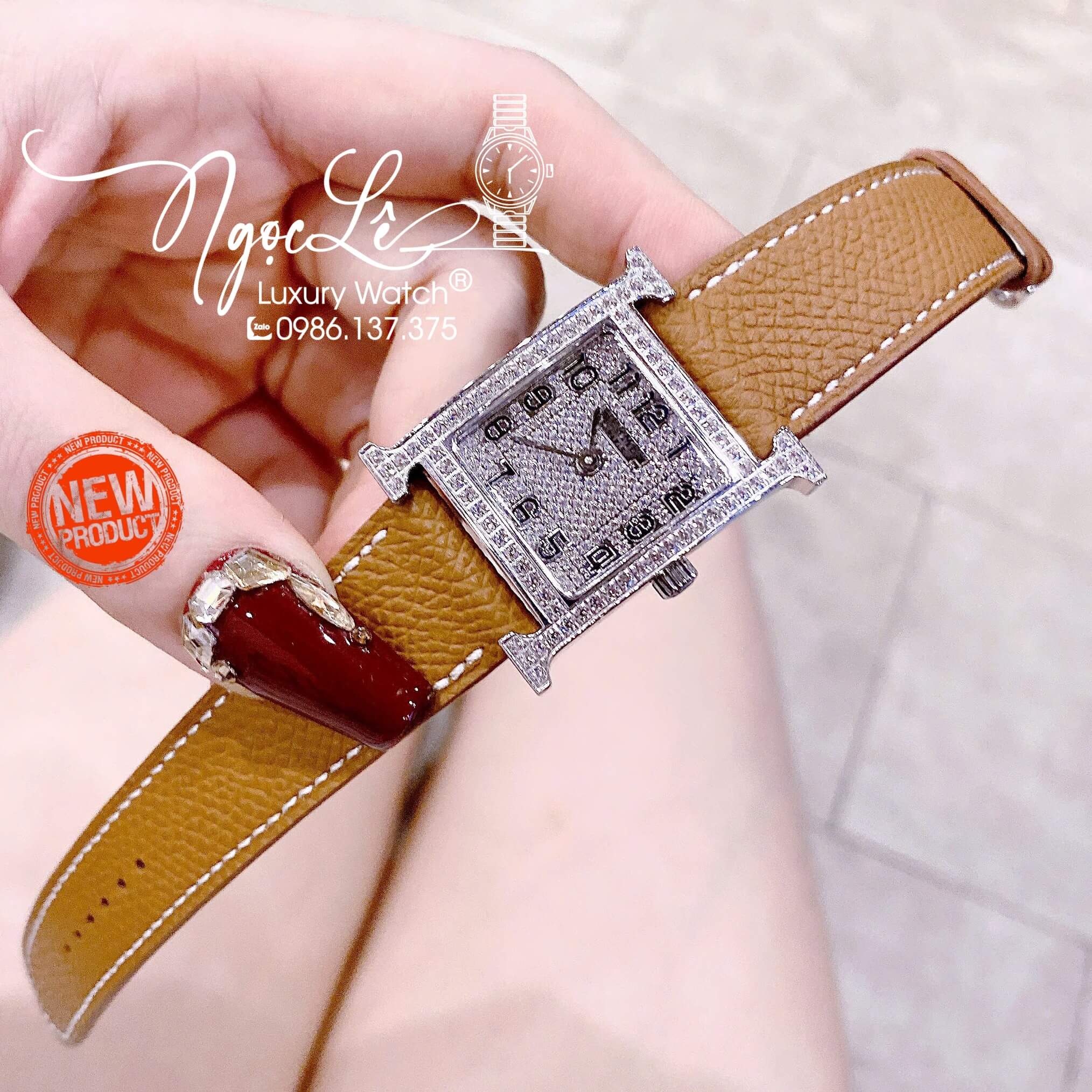 Đồng Hồ Nữ Hermes H Dây Da Màu Nâu Bò Mặt Vuông Đính Đá Size 26x26mm