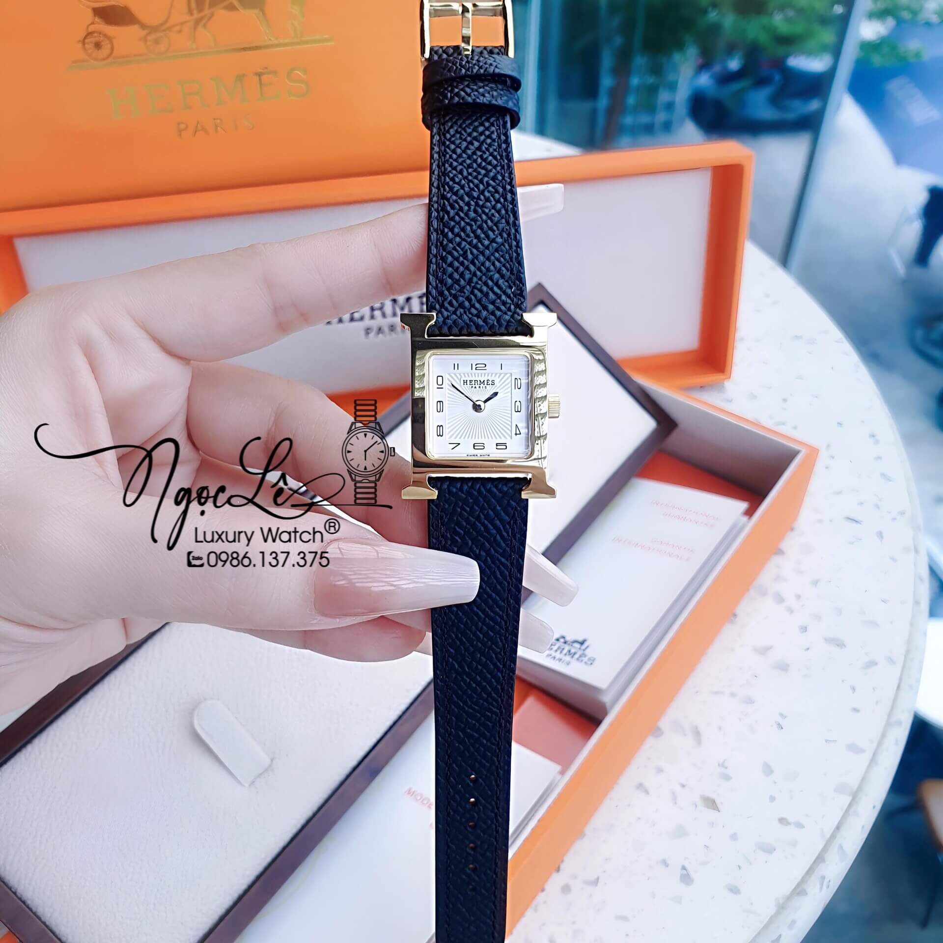 Đồng Hồ Nữ Hermes H Hour Dây Da Màu Đen Vỏ Vàng Gold Size 21x21mm