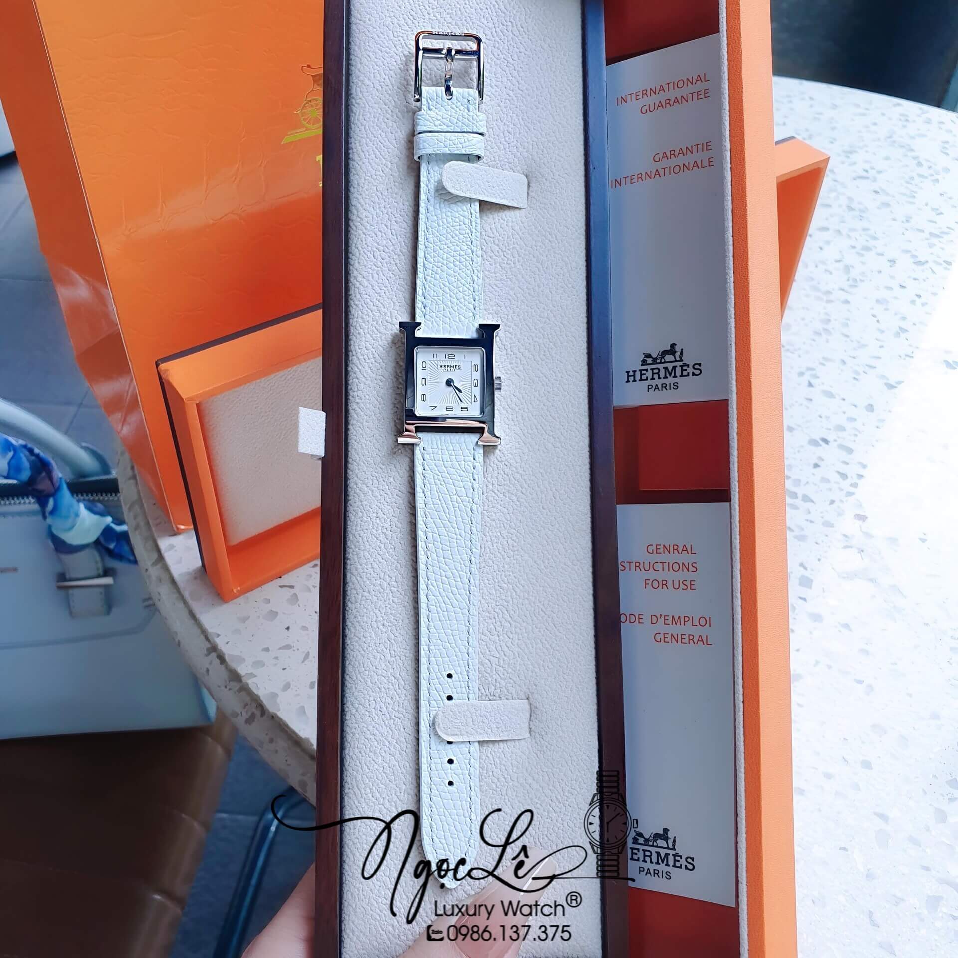 Đồng Hồ Nữ Hermes H Hour Dây Da Màu Trắng Vỏ Bạc Silver Size 21x21mm