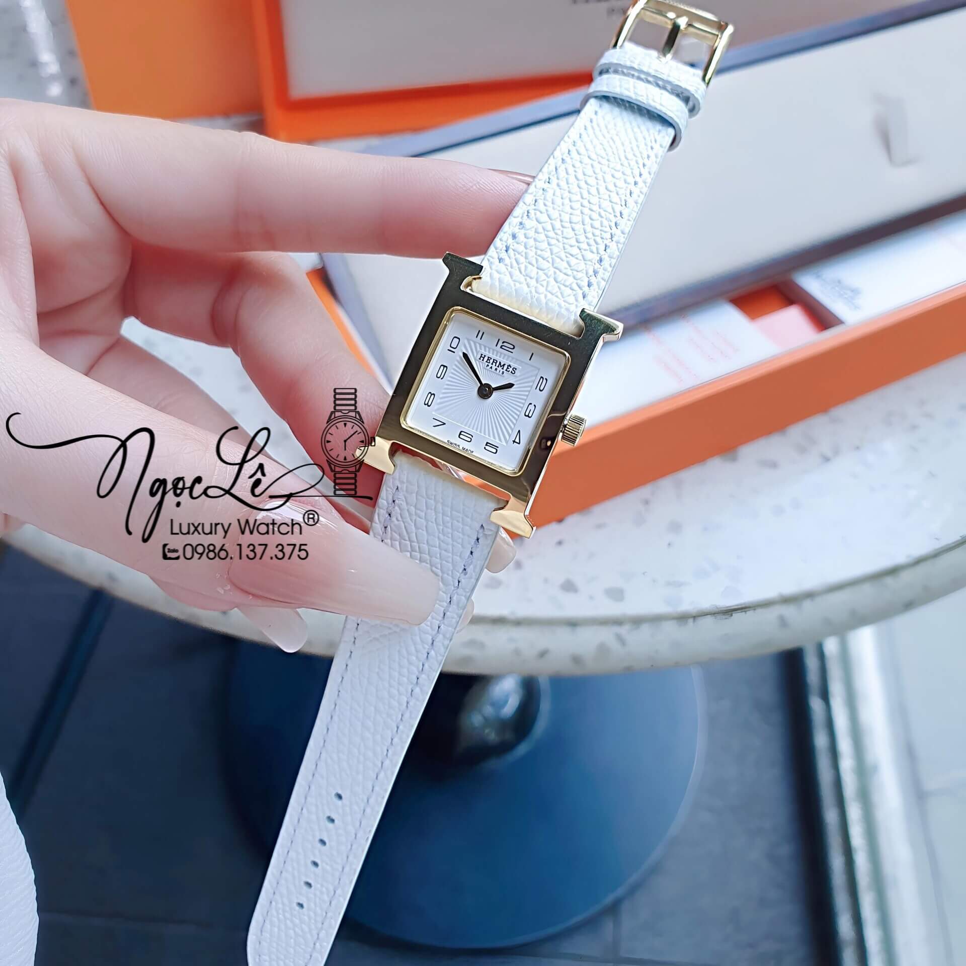 Đồng Hồ Nữ Hermes H Hour Dây Da Màu Trắng Vỏ Vàng Gold Size 21x21mm