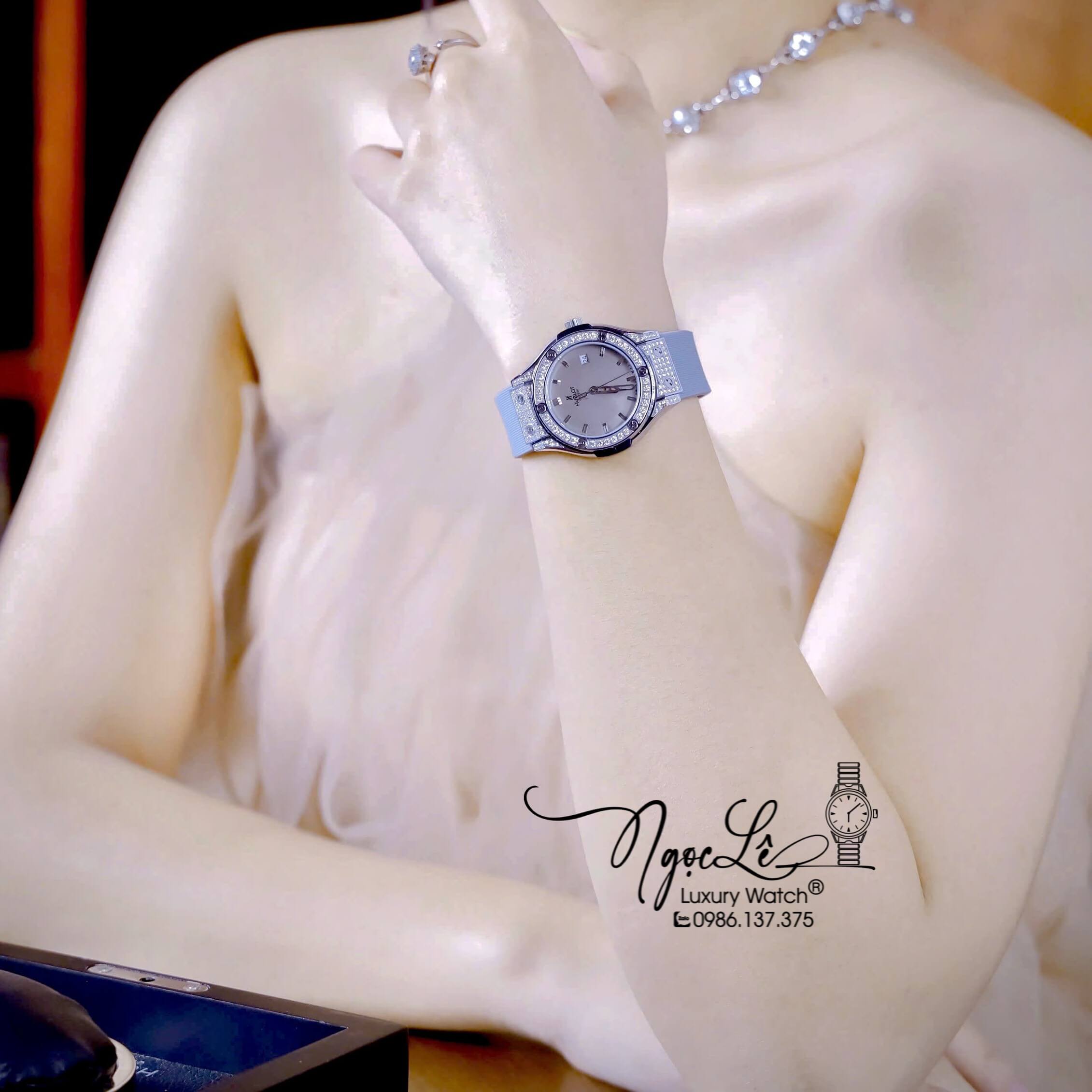 Đồng Hồ Nữ Hublot Classic Fusion Cao Su Xám Đính Đá Silver Size 34mm - Máy Quartz