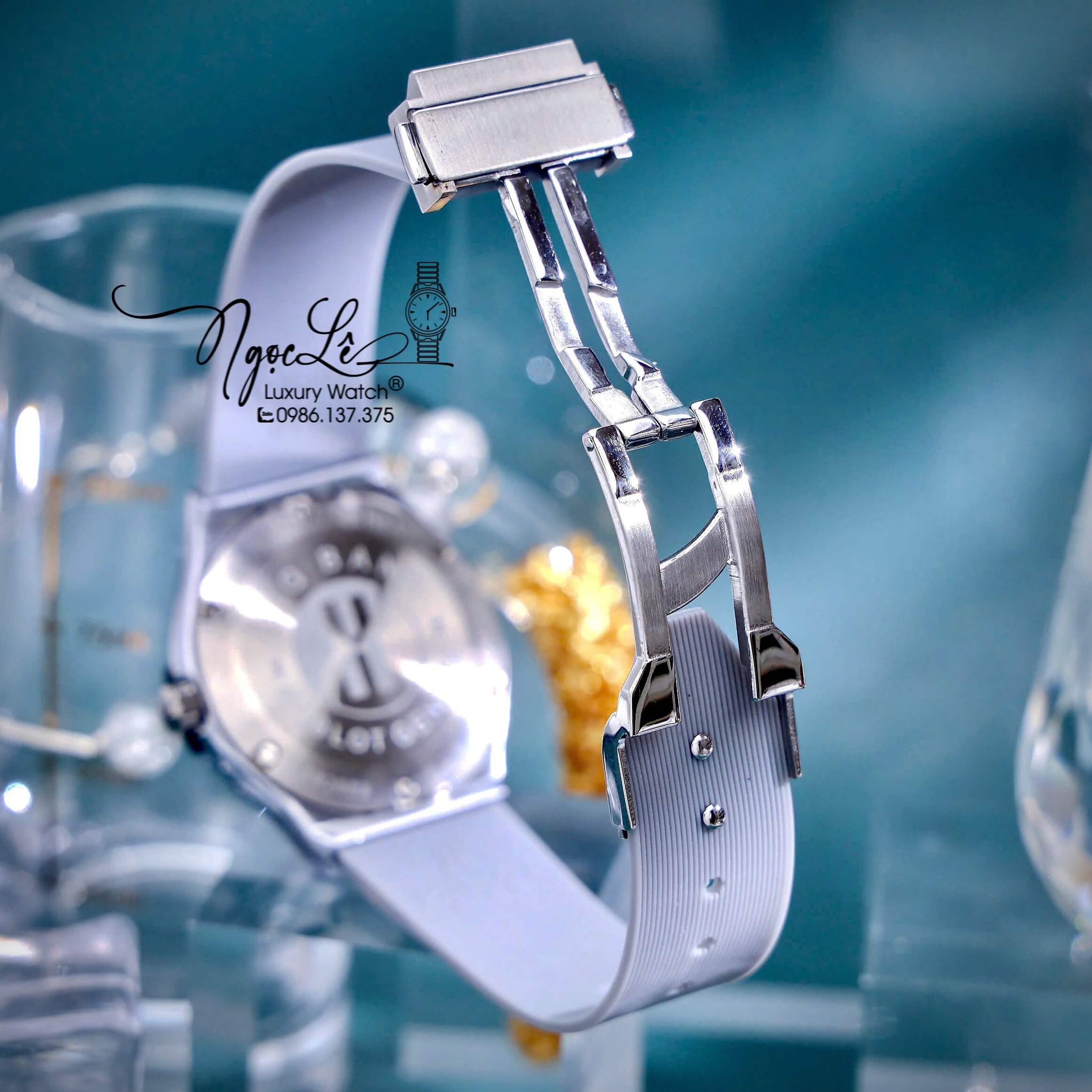 Đồng Hồ Nữ Hublot Classic Fusion Cao Su Xám Đính Đá Silver Size 34mm - Máy Quartz