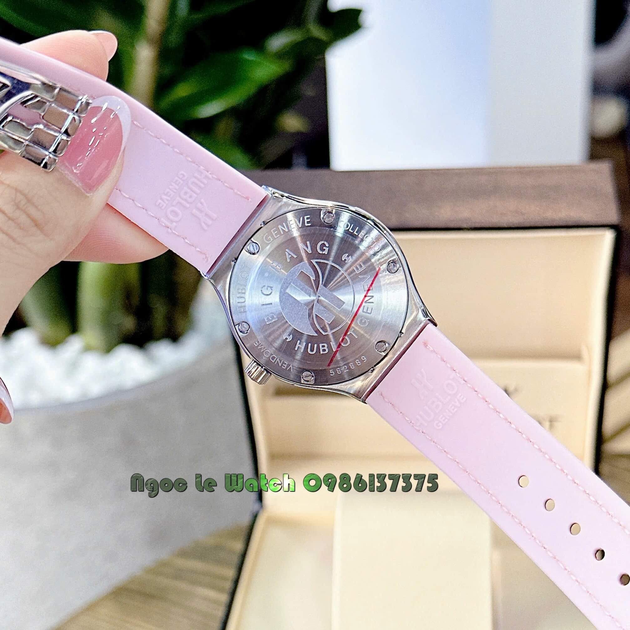 Đồng Hồ Nữ Hublot Classic Fusion Dây Cao Su Bọc Da Hồng Đính Đá Silver Size 34mm - Máy Quartz