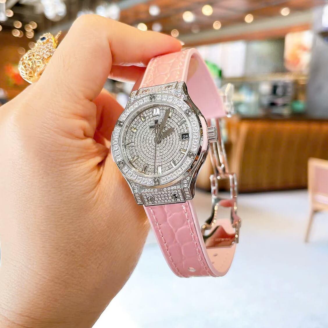 Đồng Hồ Nữ Hublot Classic Fusion Dây Cao Su Hồng Pastel Đính Đá Size 30mm Máy Pin Miyota Nhật - Vỏ Silver