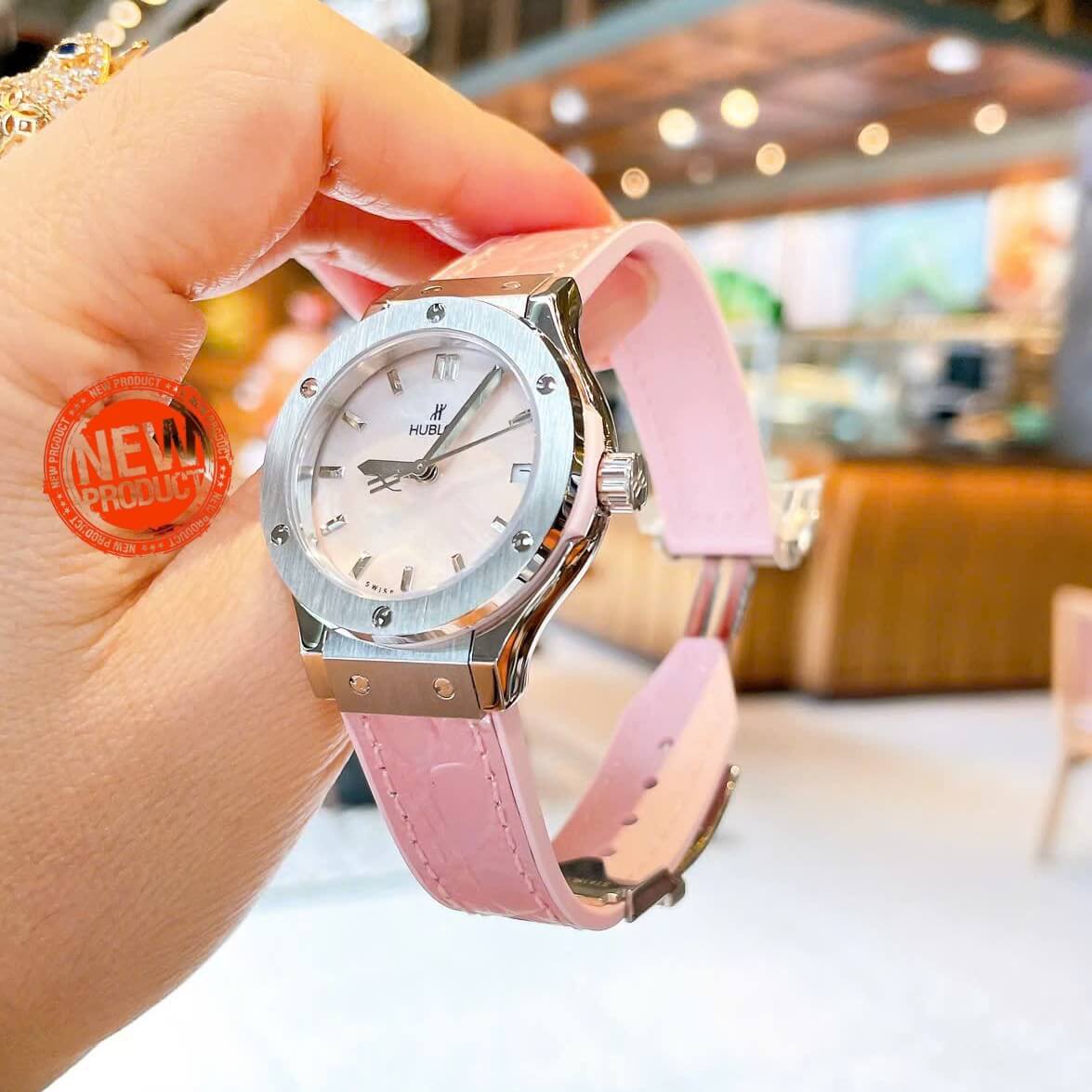 Đồng Hồ Nữ Hublot Classic Fusion Dây Cao Su Hồng Pastel Viền Trơn Size 30mm Máy Pin Miyota Nhật - Vỏ Silver