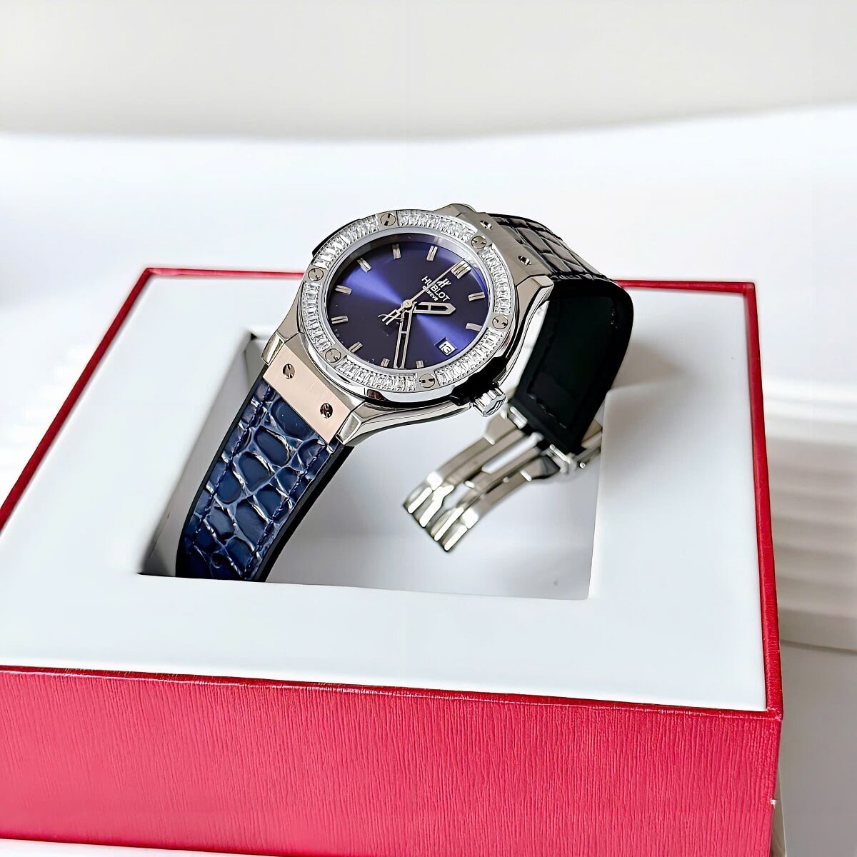 Đồng Hồ Nữ Hublot Classic Fusion Dây Cao Su Bọc Da Vân Xanh Dương Vỏ Silver 34mm