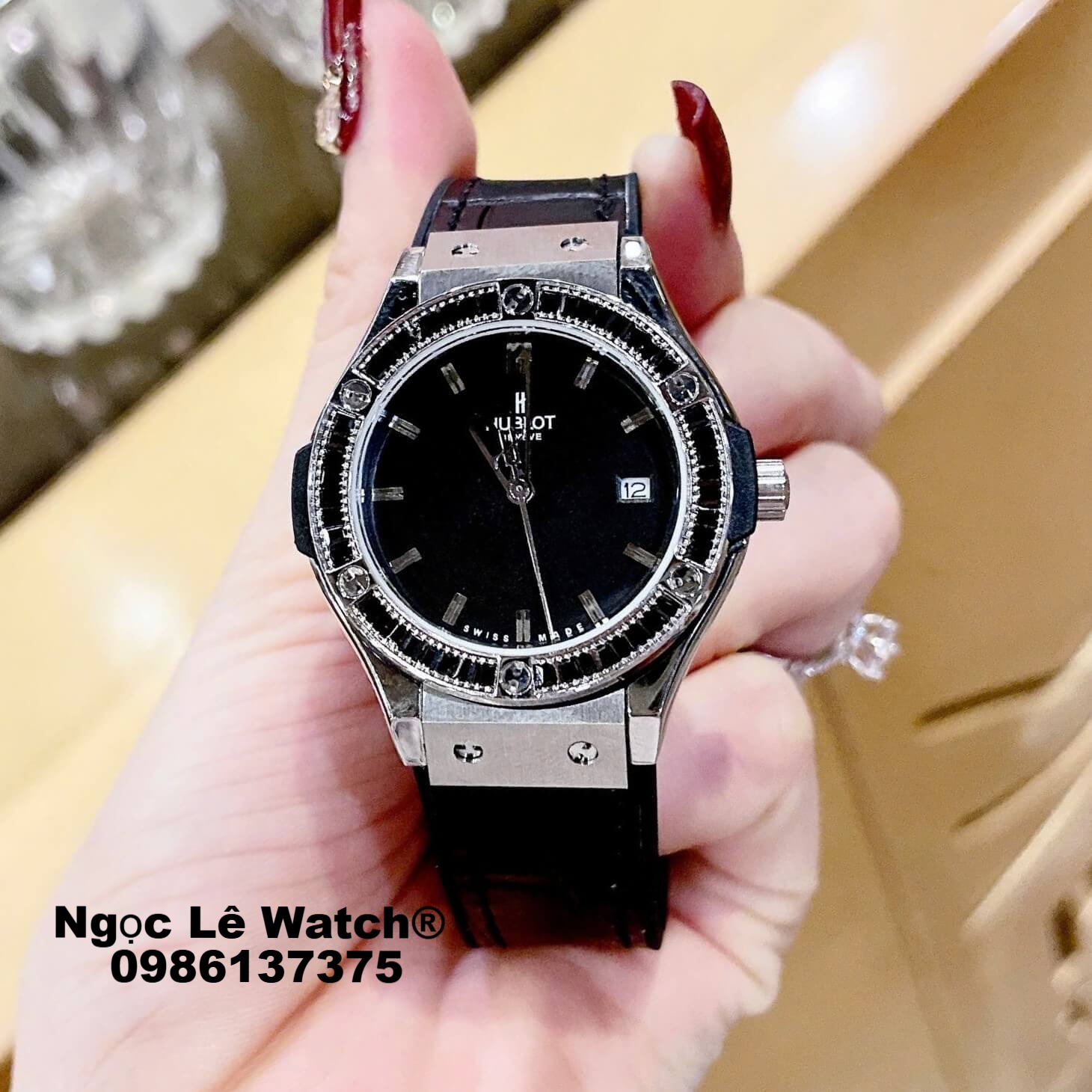 Đồng Hồ Nữ Hublot Classic Fusion Màu Đen Đính Đá Đen Vỏ Silver Size 34mm - Máy Quartz