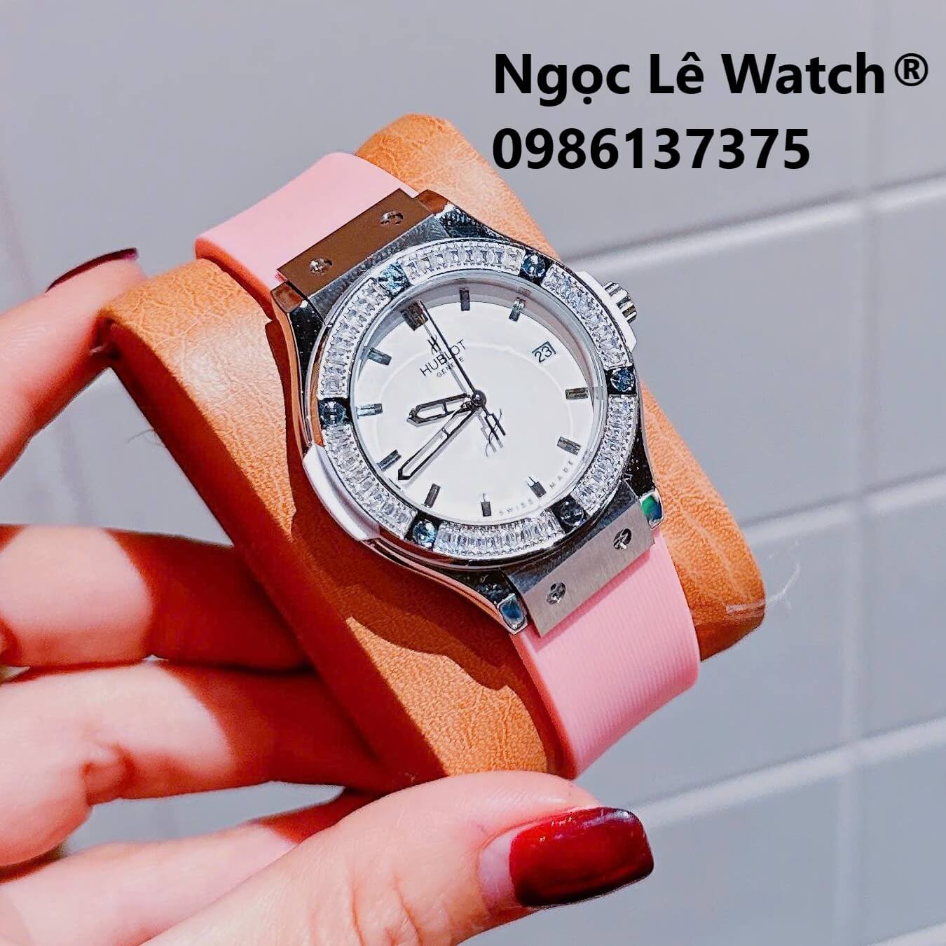 Đồng Hồ Nữ Hublot Classic Fusion Màu Hồng Phấn Đính Đá Silver Size 34mm - Máy Quartz
