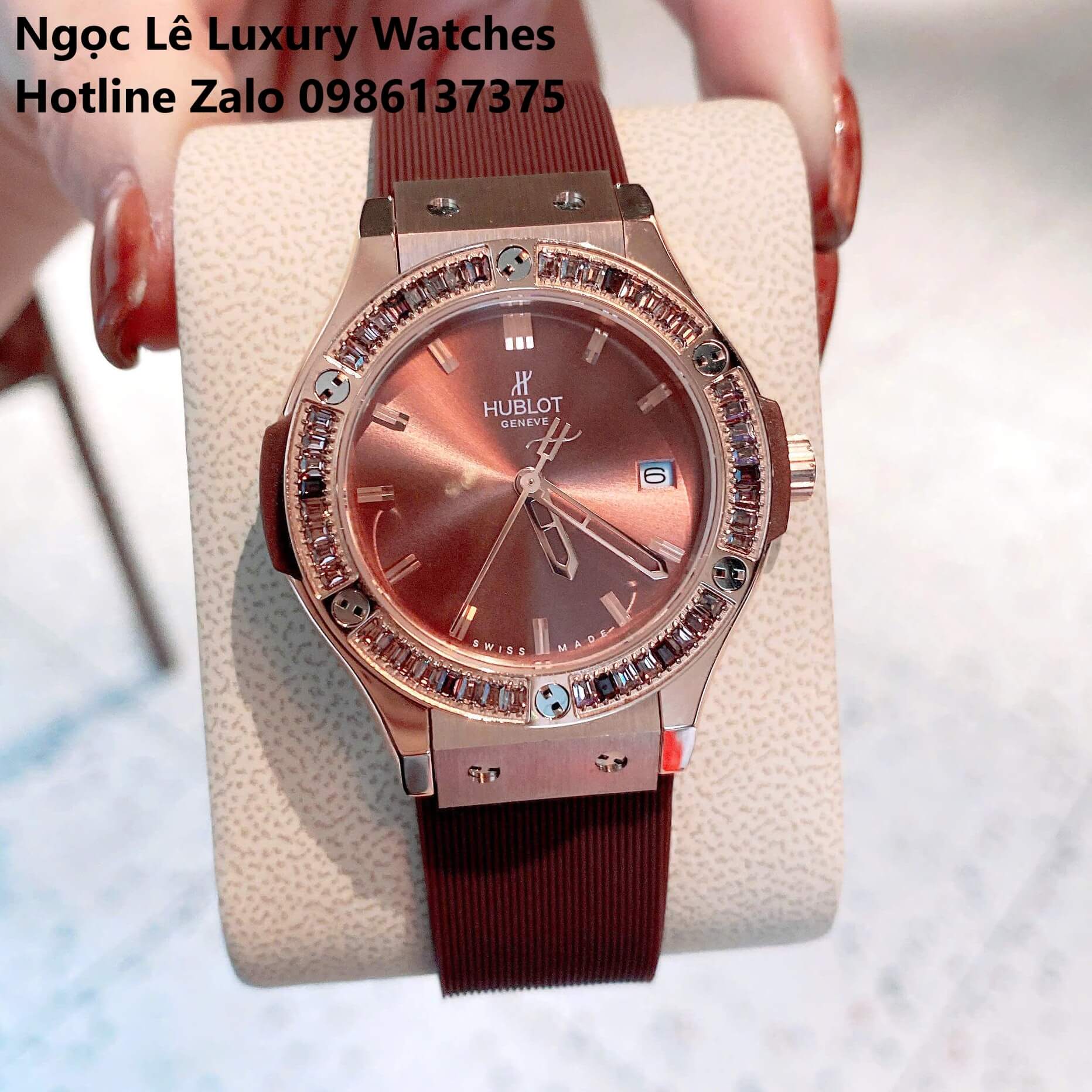 Đồng Hồ Nữ Hublot Classic Fusion Màu Nâu Viền Đá Nâu Rose Gold Size 34mm - Máy Quartz